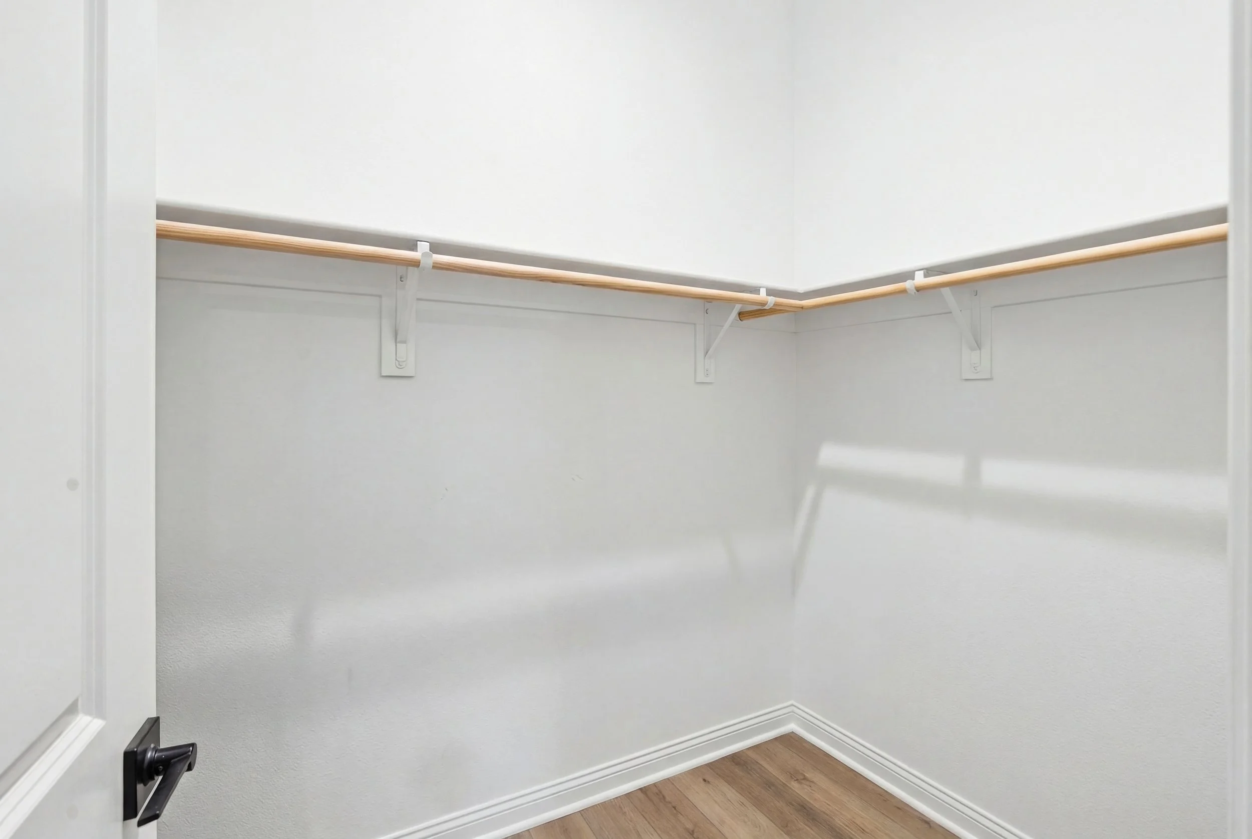 126 Wisteria St-51.jpg