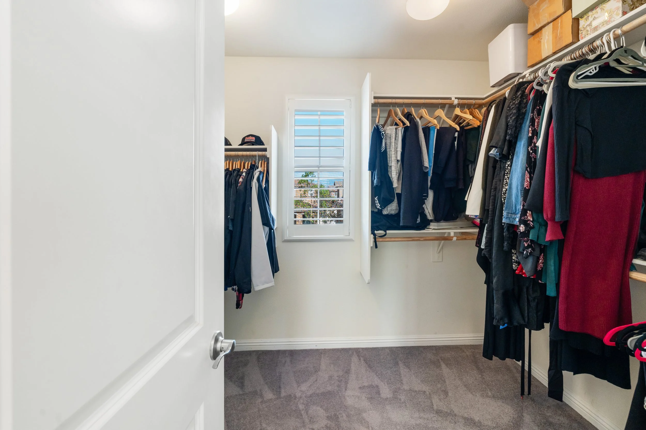 668 Whalen Way-29.jpg