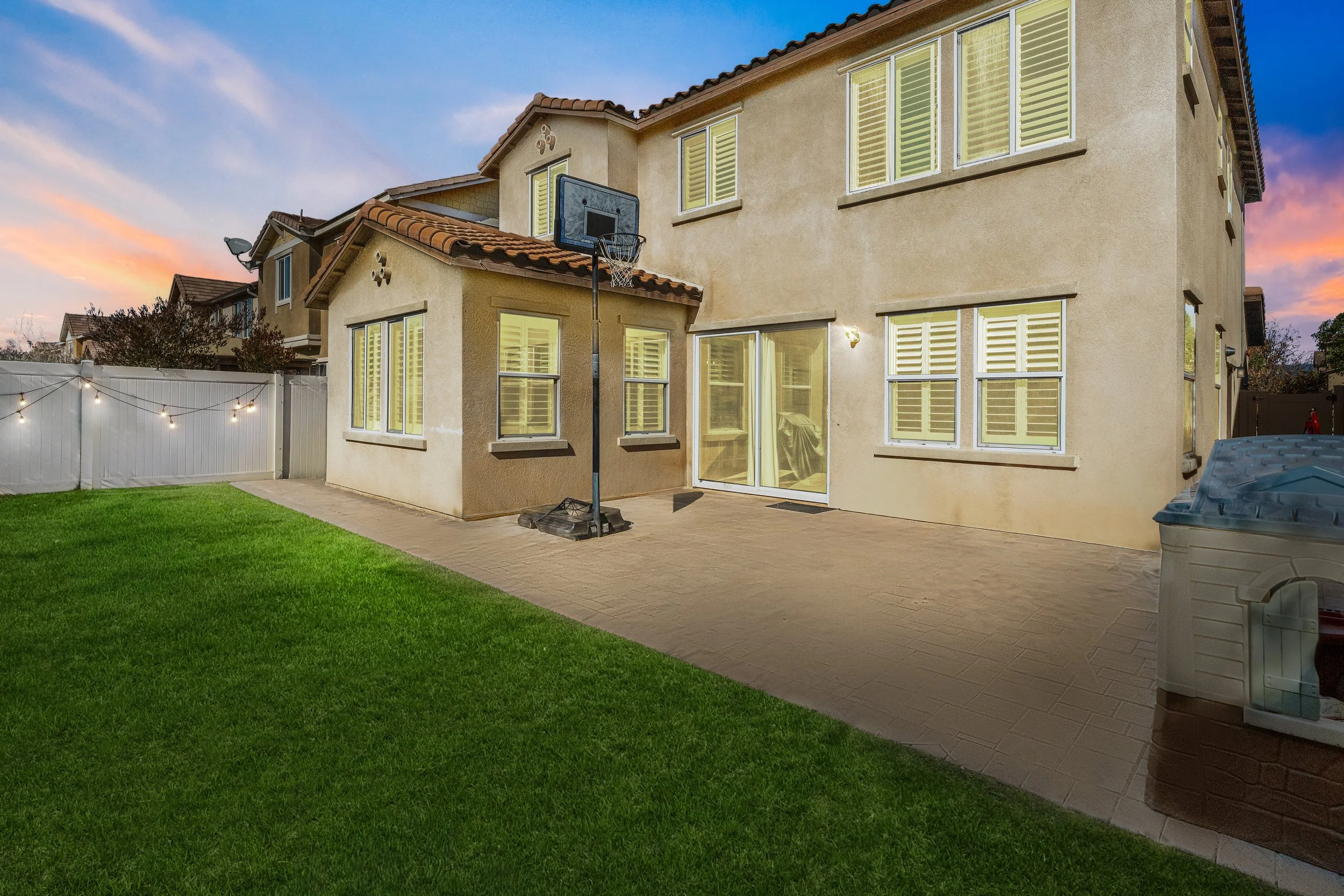 668 Whalen Way-38.jpg