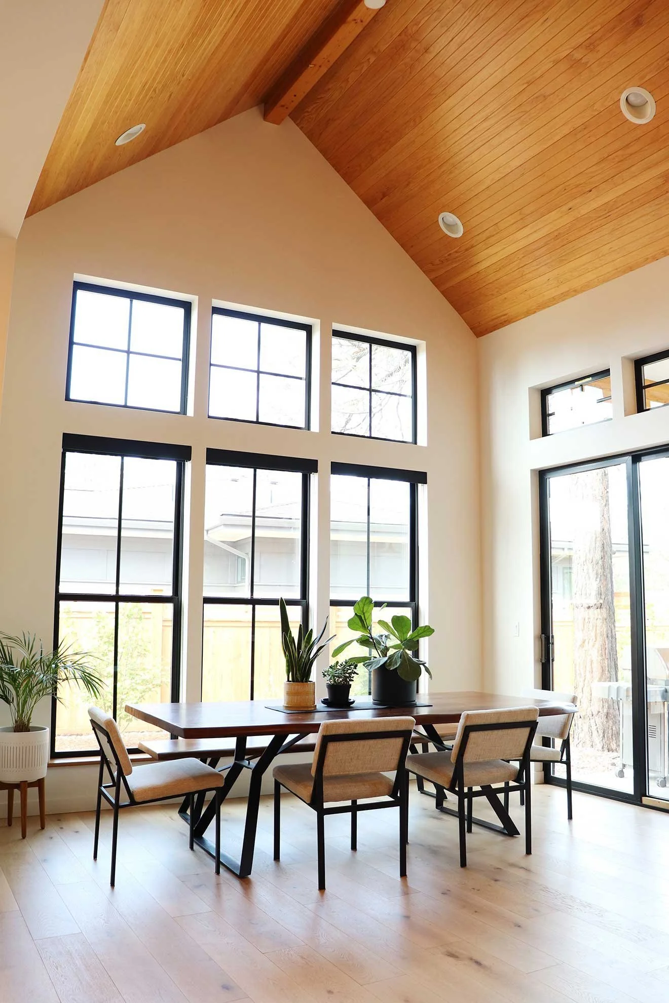 Element-Design-Bend-Bowen-Living-Space-Jane-00017.jpg