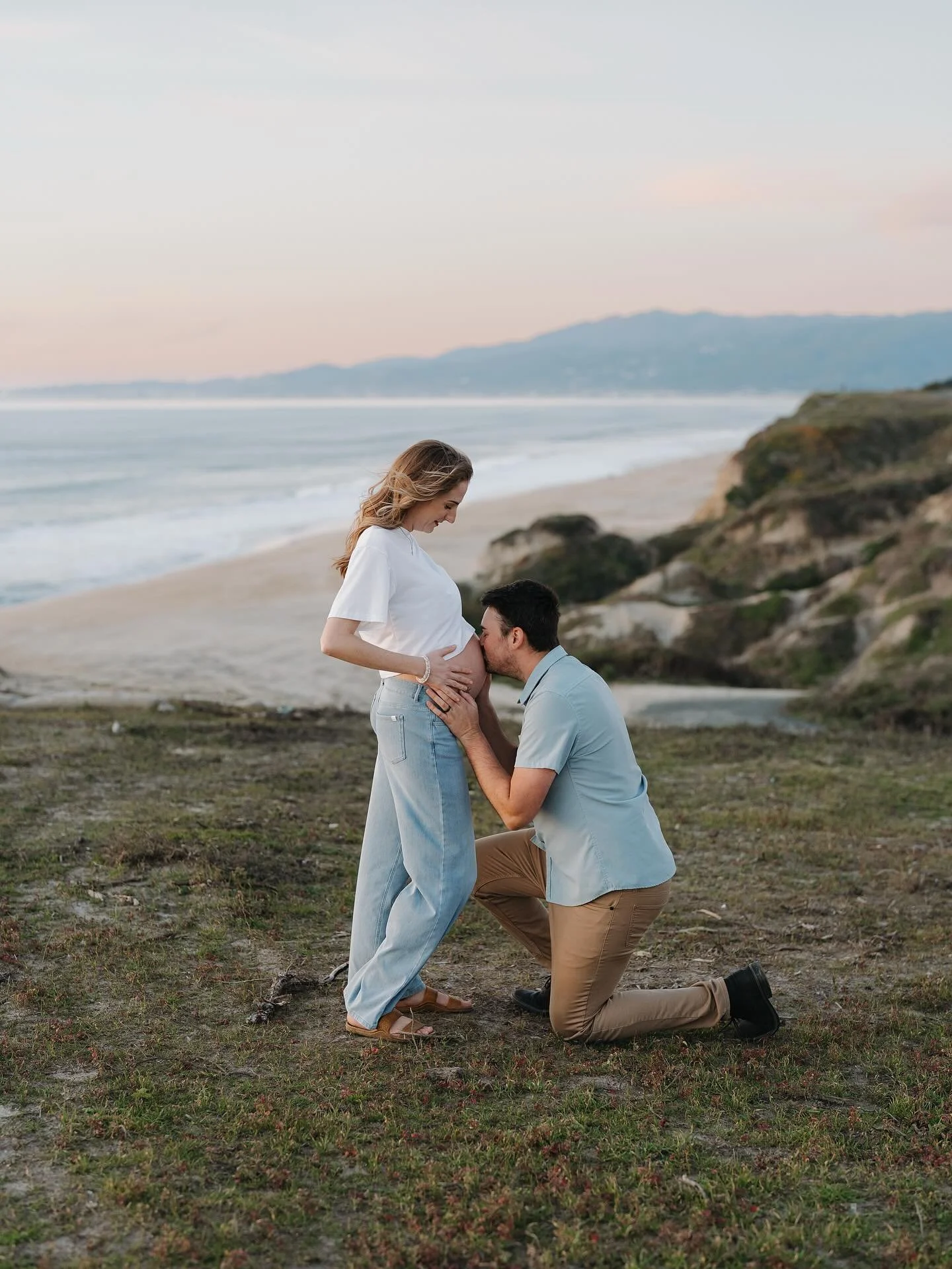 Photographing my childhood best friend&rsquo;s maternity photos felt like such a full circle moment!! Addie and Cam are going to be incredible parents, and I can&rsquo;t wait to meet their little one 🤍