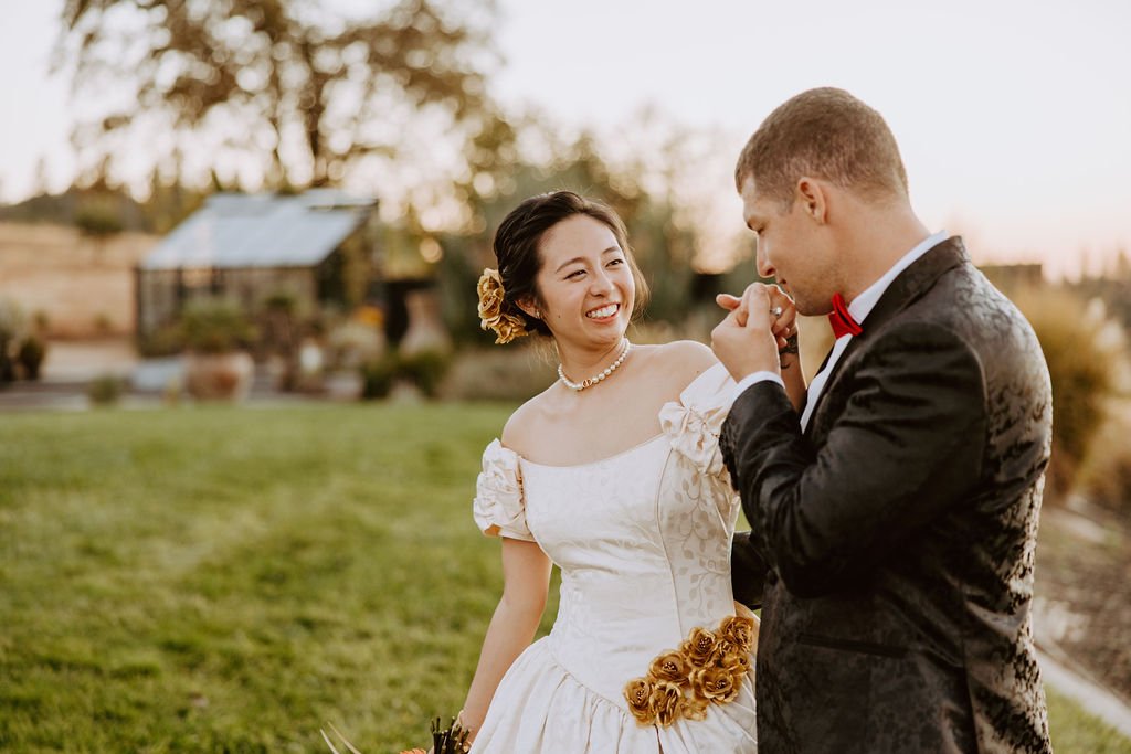 Amber&NickSunset10.2.24-78.jpg