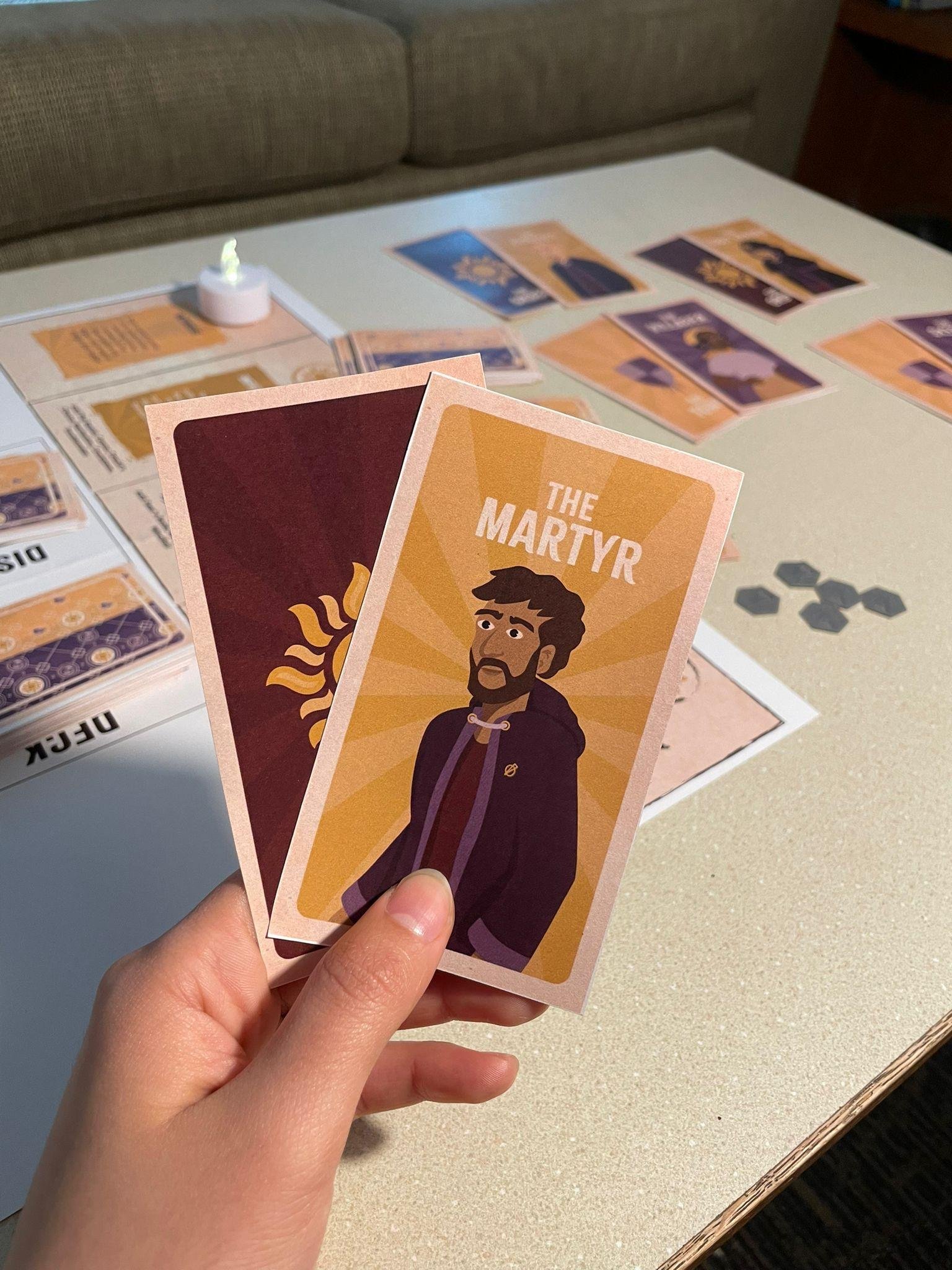 Cult Leader | a Social Deception Game