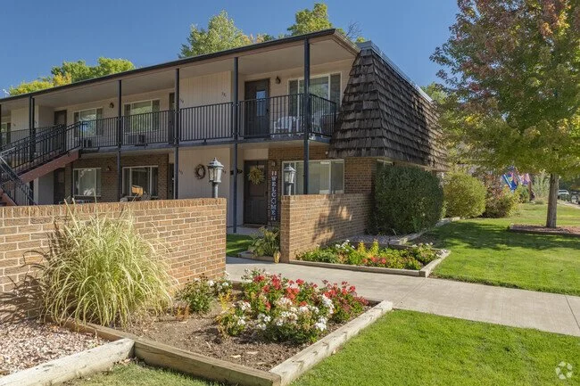 Apartments and flowers