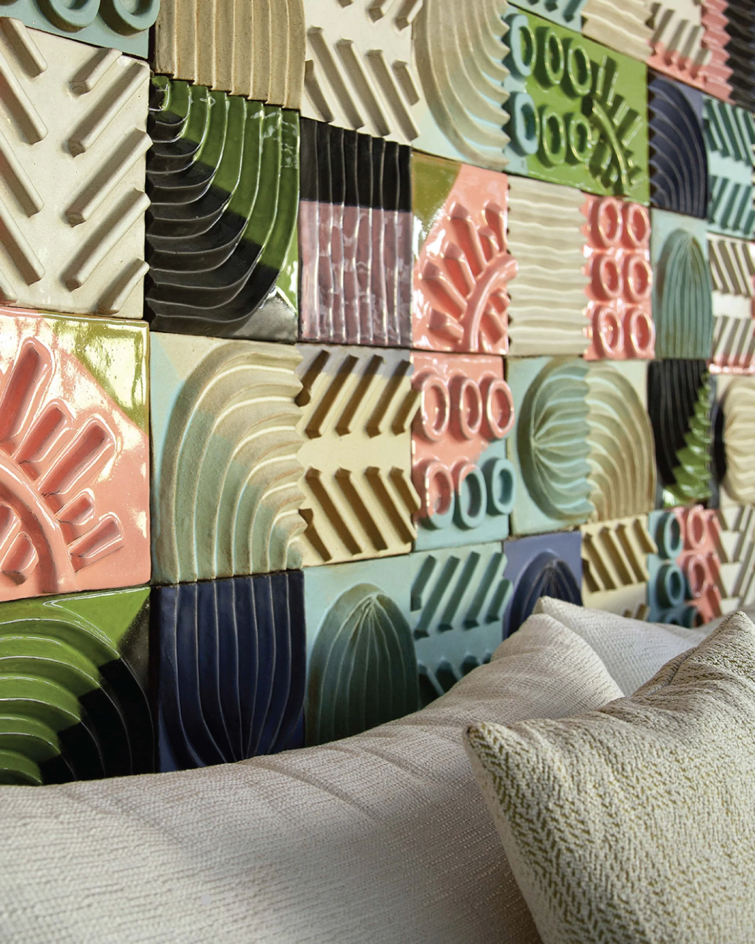 Ben-Medansky-Amal-Miami-rooftop-bar-ceramic-installation-detail-min.jpg
