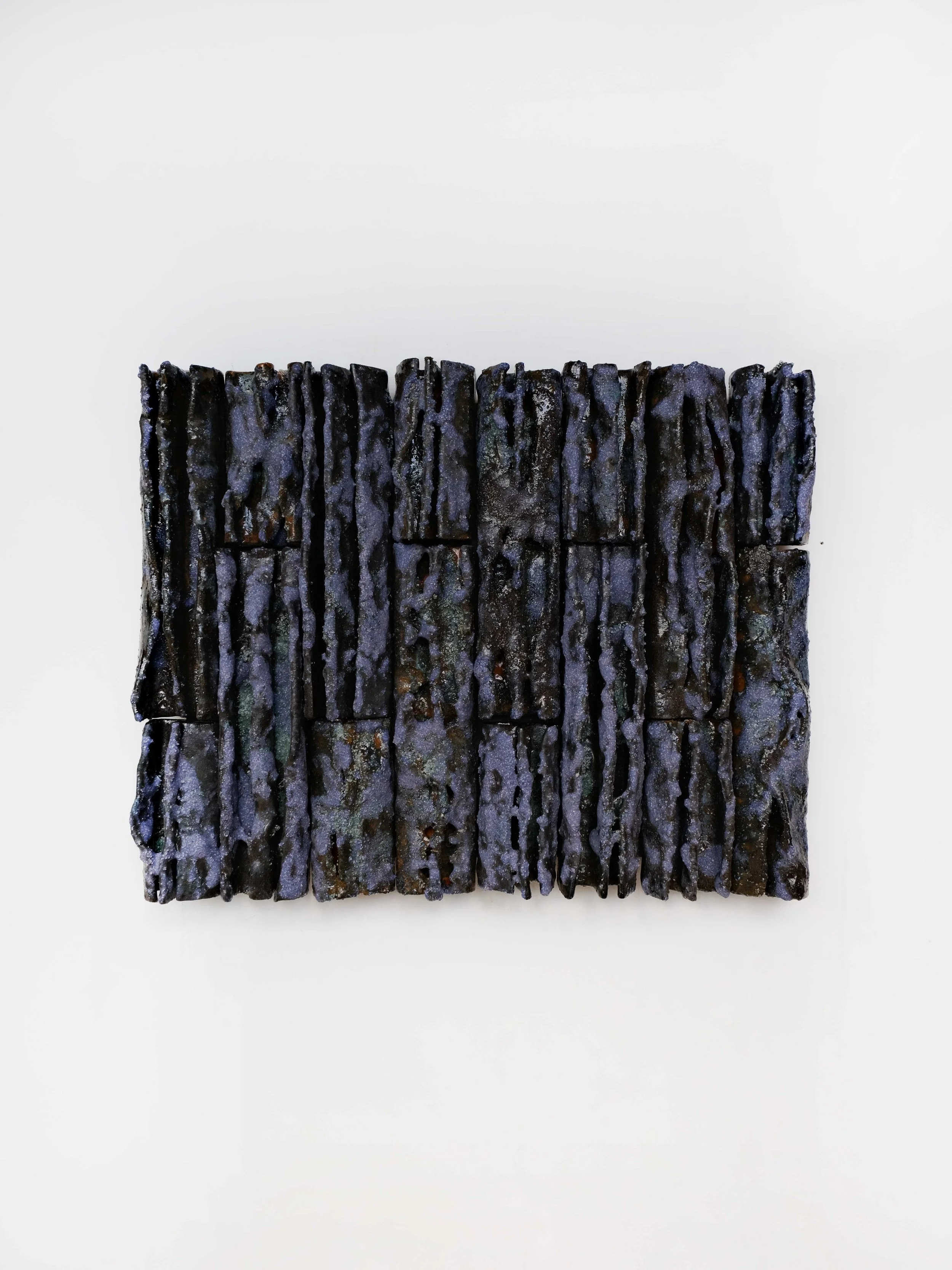 Ben-Medansky-ceramic-waves-black-bue-abstract-02-min.jpg