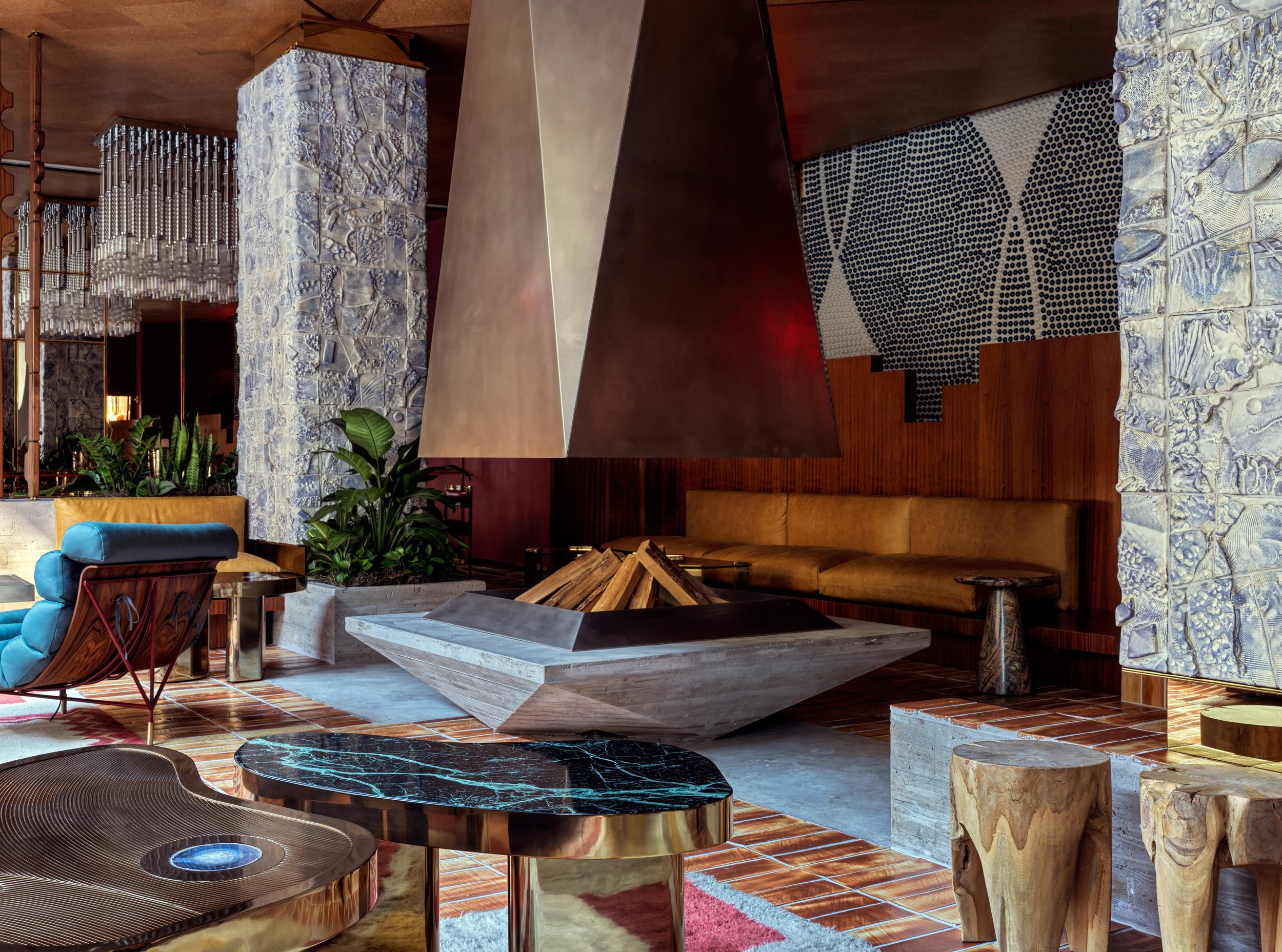 Ben-Medansky-ceramic-columns-TheMannerHotel-ChrisMotallini.jpg