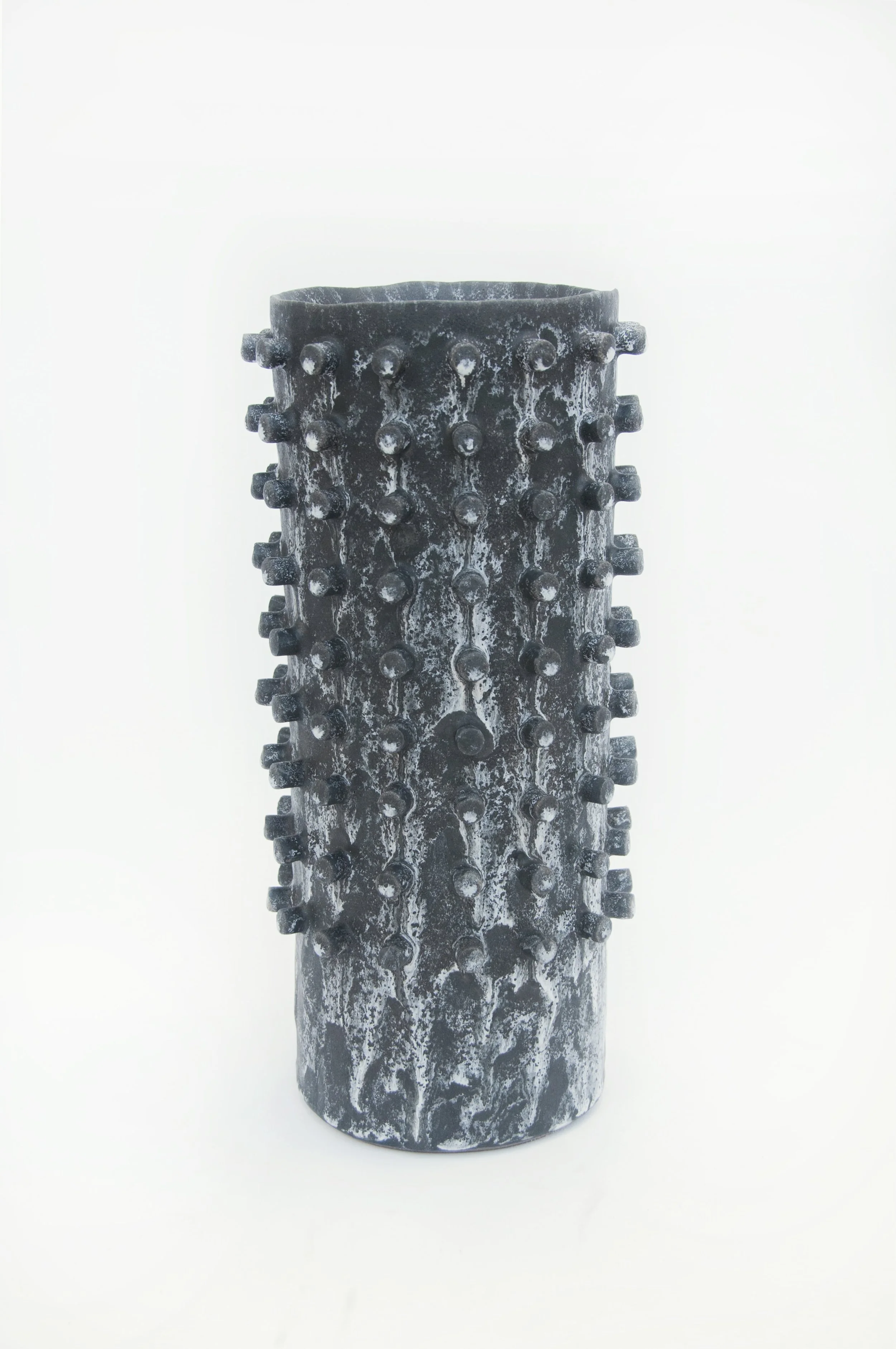 Ben-Medansky-ceramic-vessel-tall-pegs-black.jpg