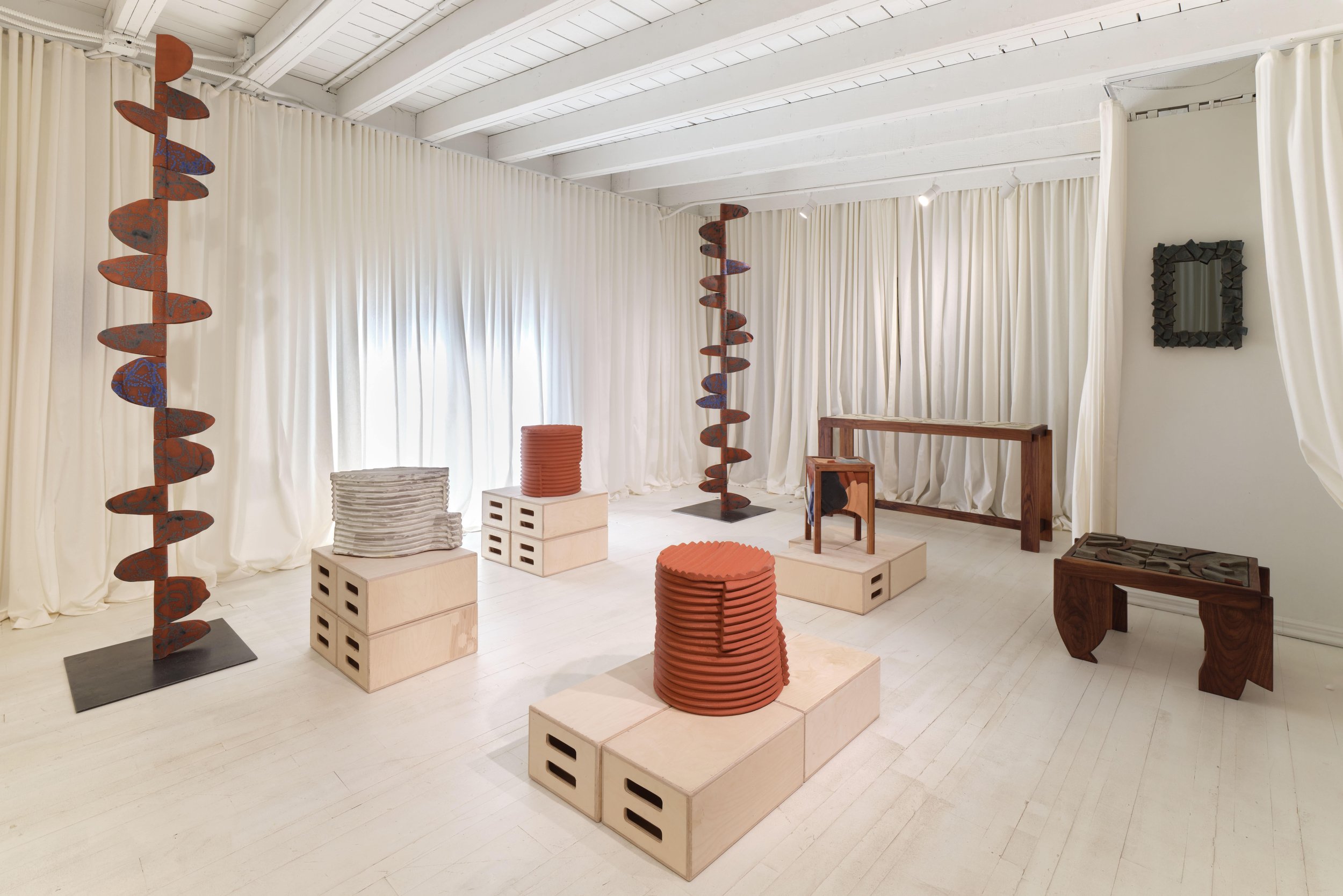 Ben-Medansky-Maison-Truvaille-Nio-Vardan-Install2.jpg