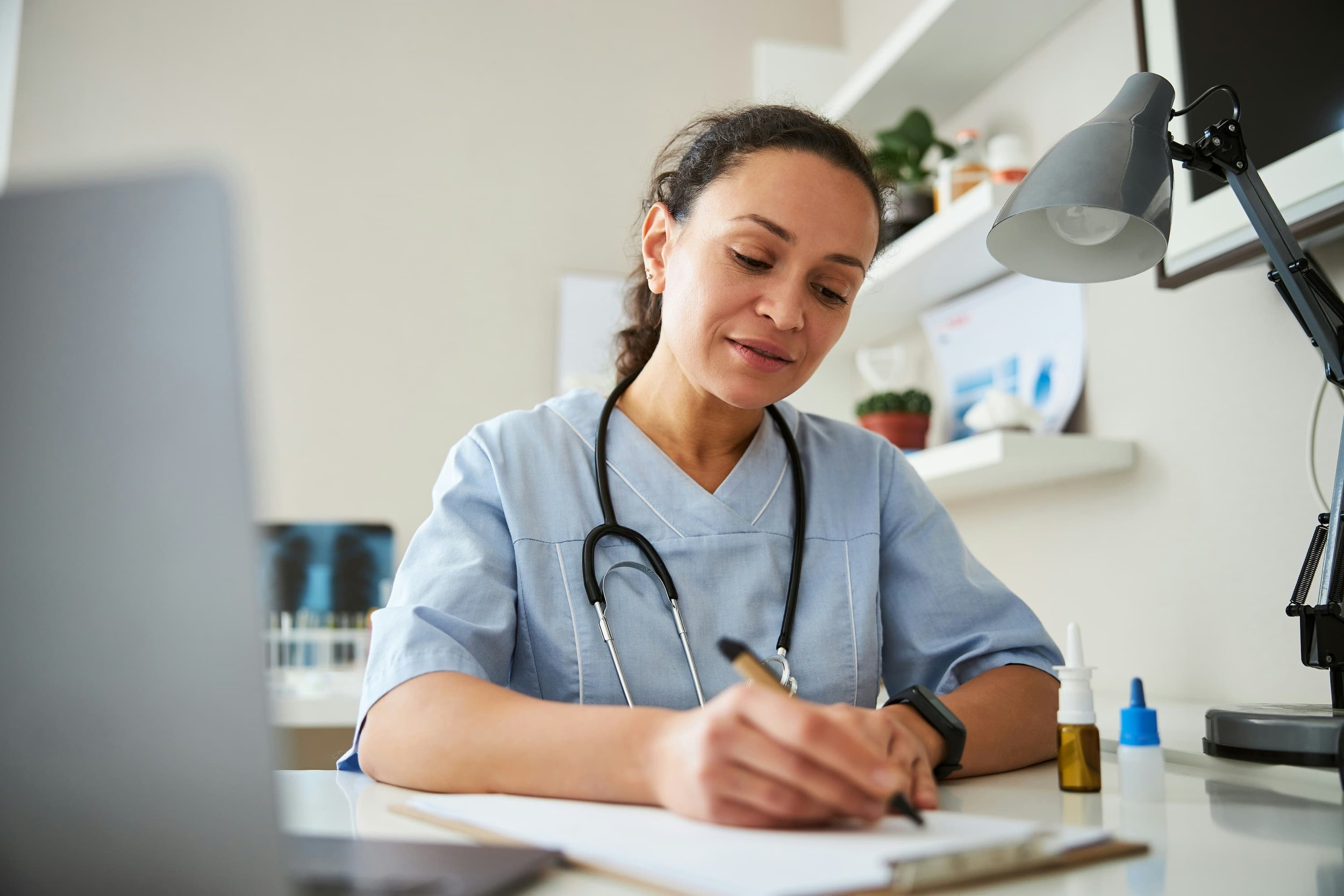 Hypotension and the noradrenaline used to treat it: both linked to postoperative AKI