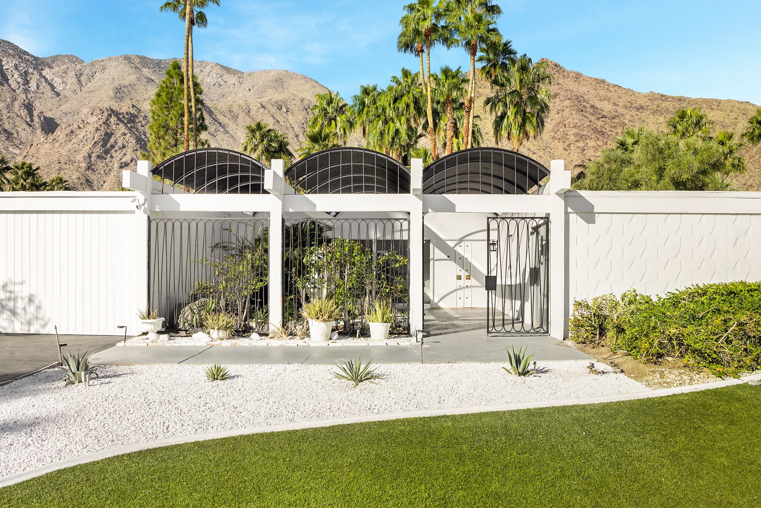 Q Palm SPrings.jpg