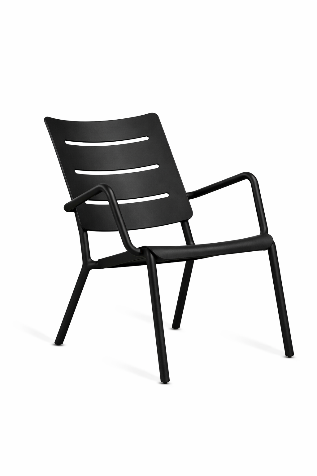 Outo Lounge Chair