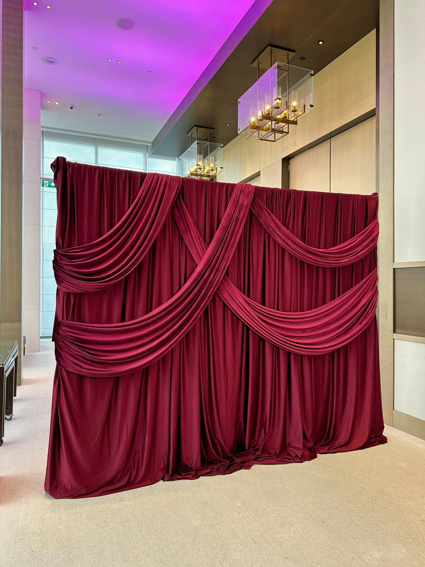 Inspired by the richness of the Renaissance and the boldness of the present day, this event styling fuses deep crimson drapery, gold framed elegance, and decadent florals 🥀

Midnight Renaissance Ball: @unilodgecurtin
Concept creation, event styling 