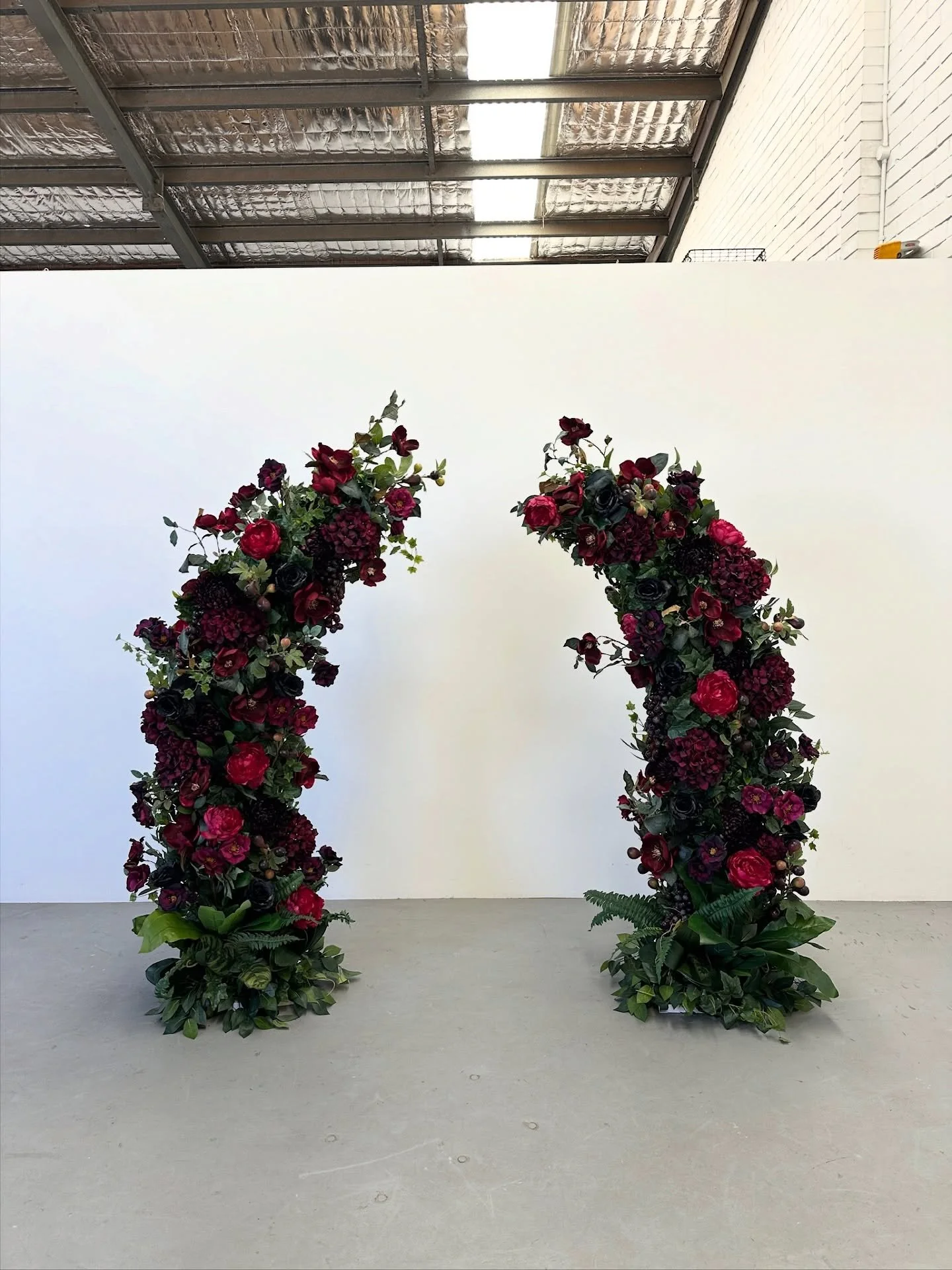 We have different types of flower towers that we can customize to make them fit in with your styling concept. We think these will be perfect for Christmas events and activations with bold baubles or gold added!

#designmerchantsperth #eventsylingpert