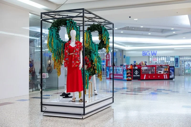 Christmas VM has officially landed at @thesquaremirrabooka! 🎄🎄🎄 

We designed a visual merchandising concept around Christmas wreaths, bows and gold tassels perfect for the season!

📸 @socostudios_ #designmerchants #designmerchantsperth