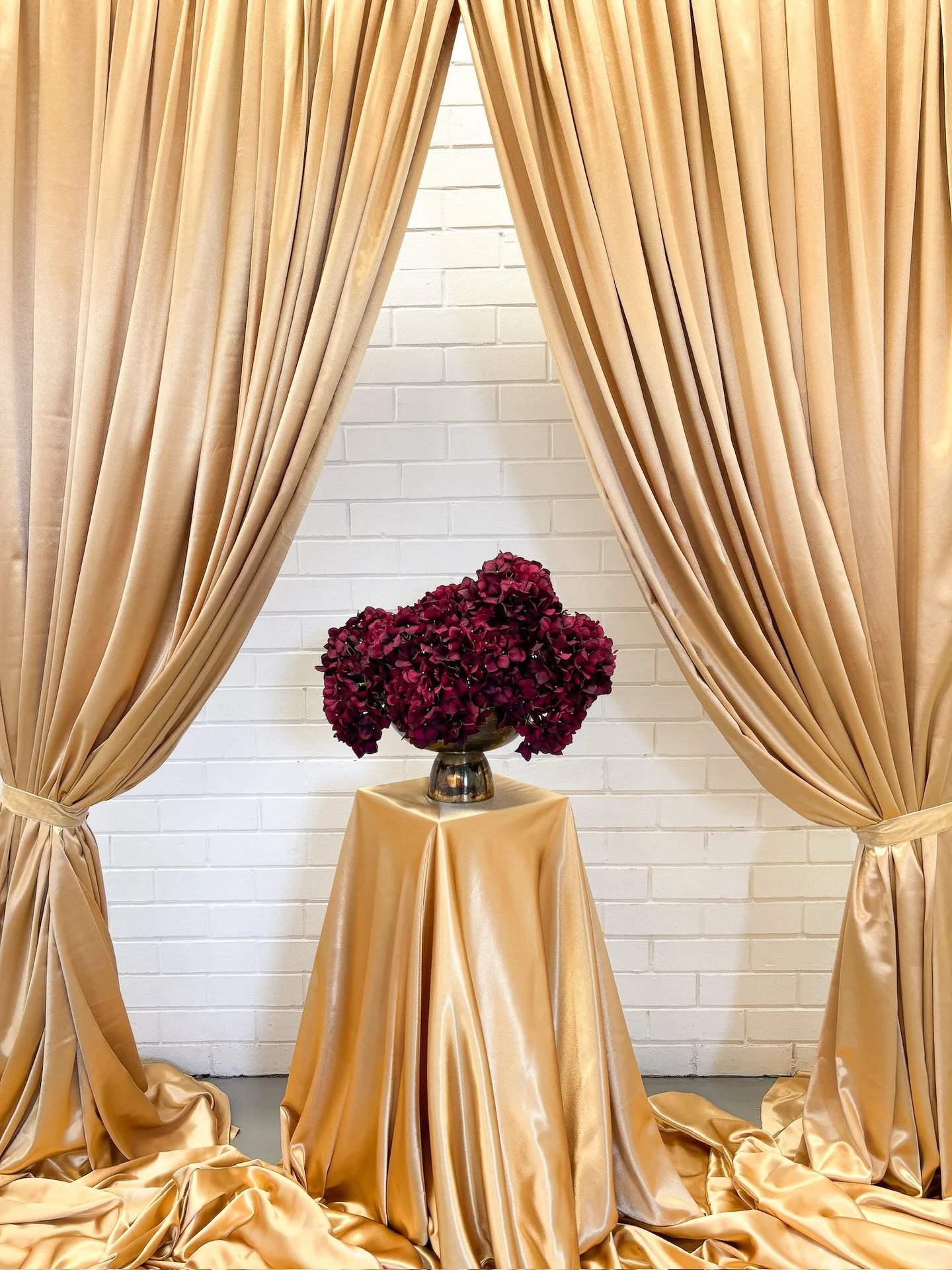 This liquid gold fabric photographs beautifully and we are already discovering all the possibilities for this for upcoming corporate events&hellip;not to mention Christmas!!