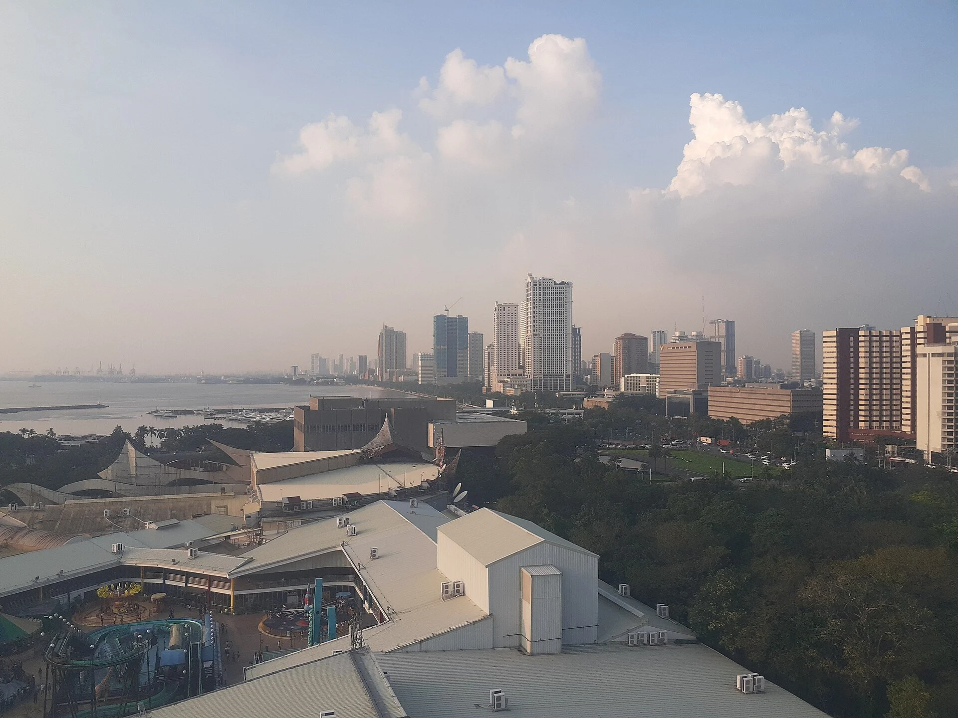 Malate skyline and Manila Bay viewed from Star City