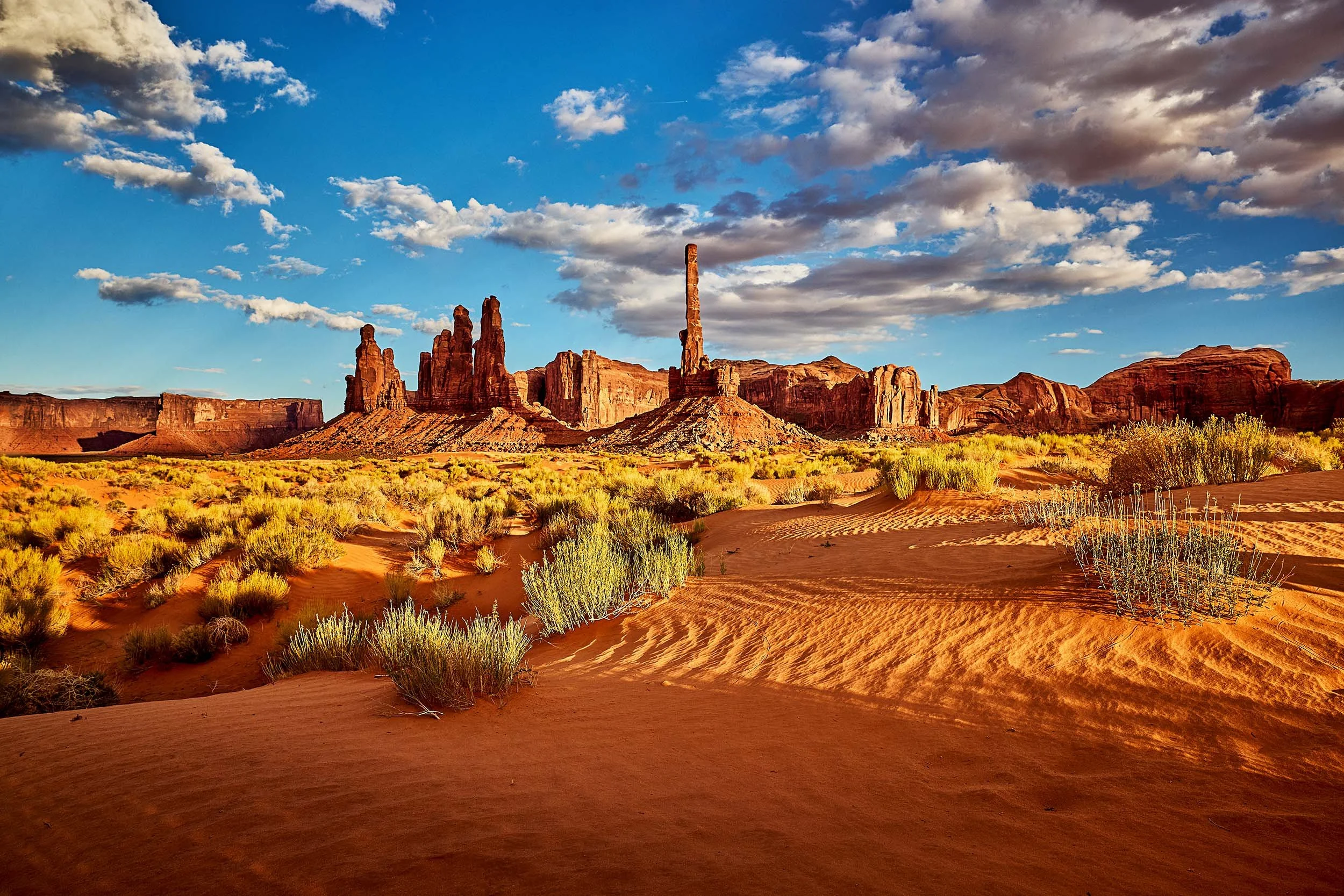 Utha-Monument-Valley-Totem-3275A.jpg