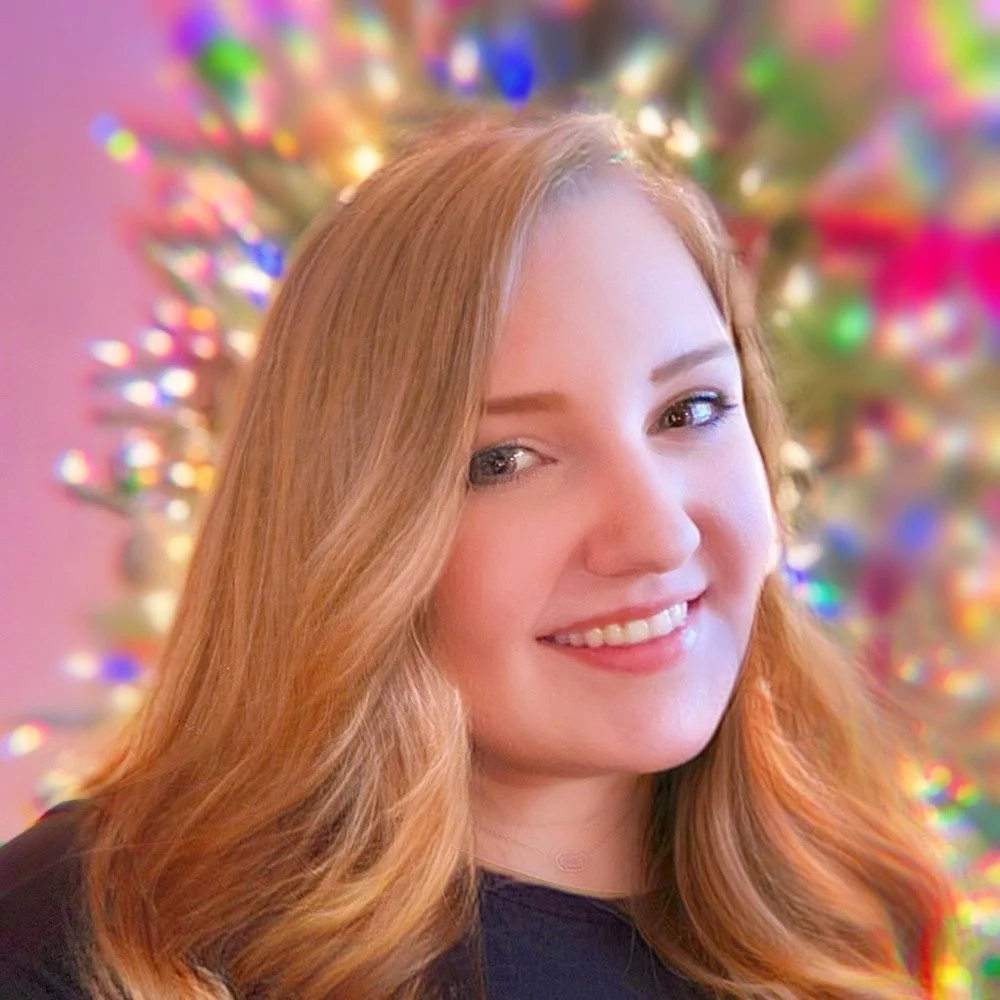 Author Kylie Minton, Agile Professional and Creator of the World of Breaking the Veil