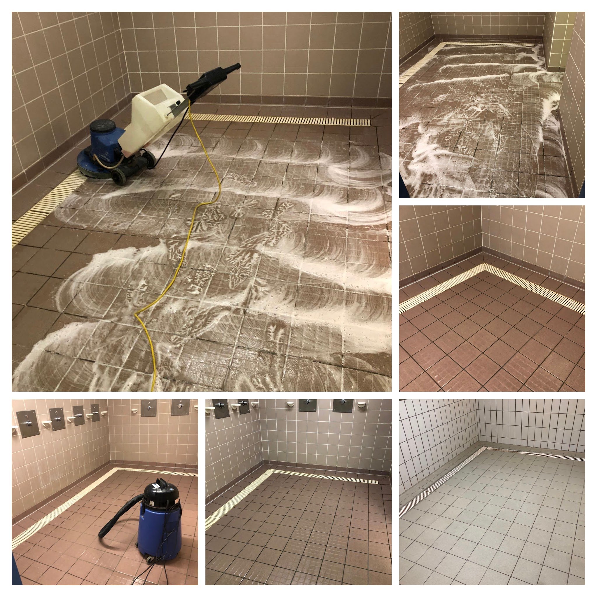 Reinigungsarbeiten an einem Badezimmerboden und -wänden, inklusive Waschmittel, Staubsauger und Reinigungsschwämme.