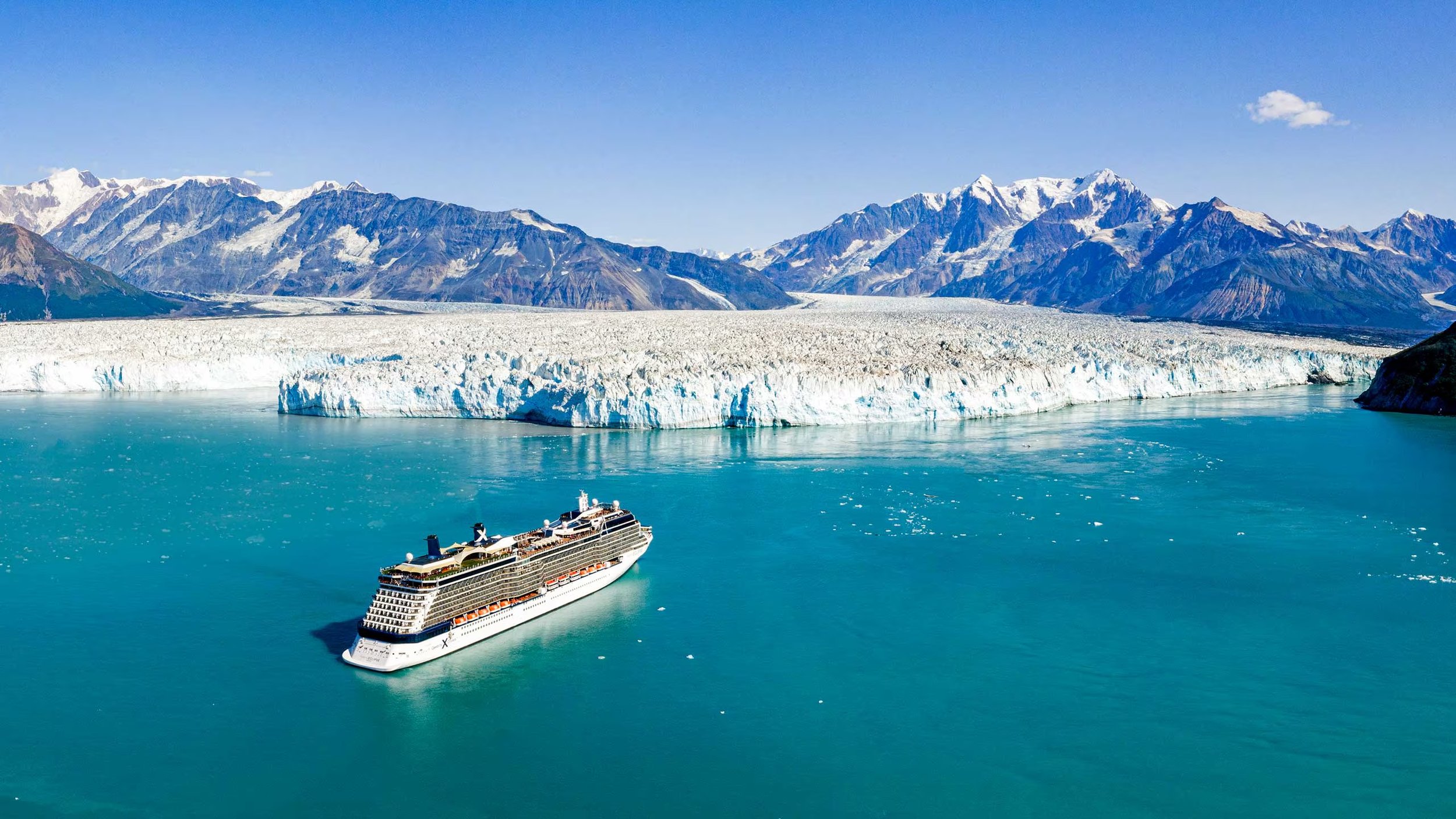 alaska-hubbard-glacier-with-ship-2560x1440.jpeg
