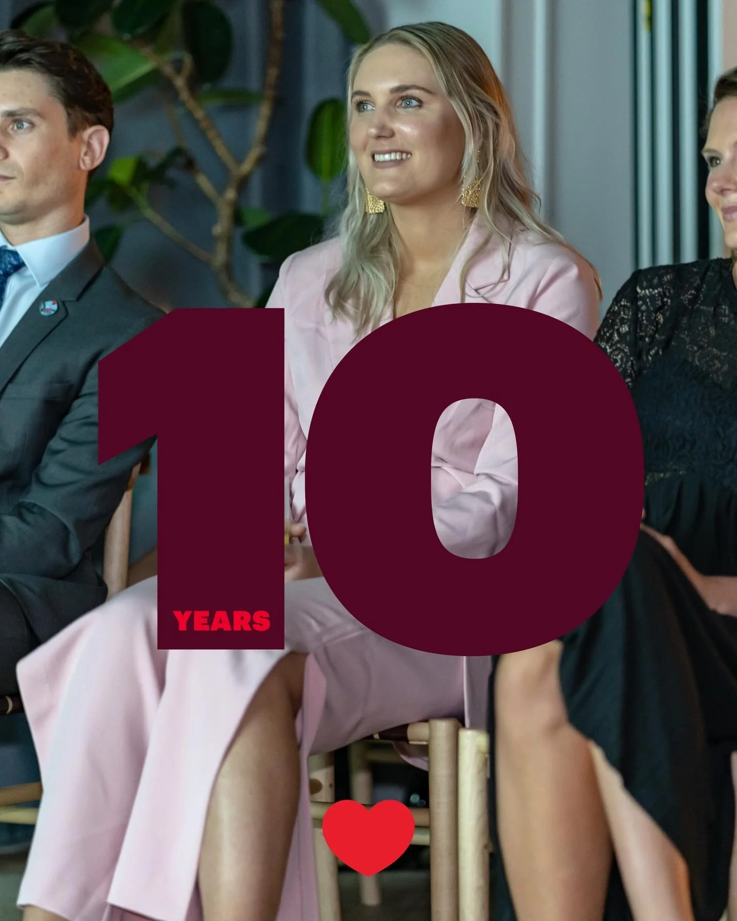 Happy 10 year CFM anniversary to one of the best to ever do it, @rachysaundo 🙌 🌍❤️🏆🤯🙌

The drive, the belief, and the passion to help everyone be the best they can be is second to none. 🙌

Here&rsquo;s to another 23 years! #33

Thank you! 🙏 

