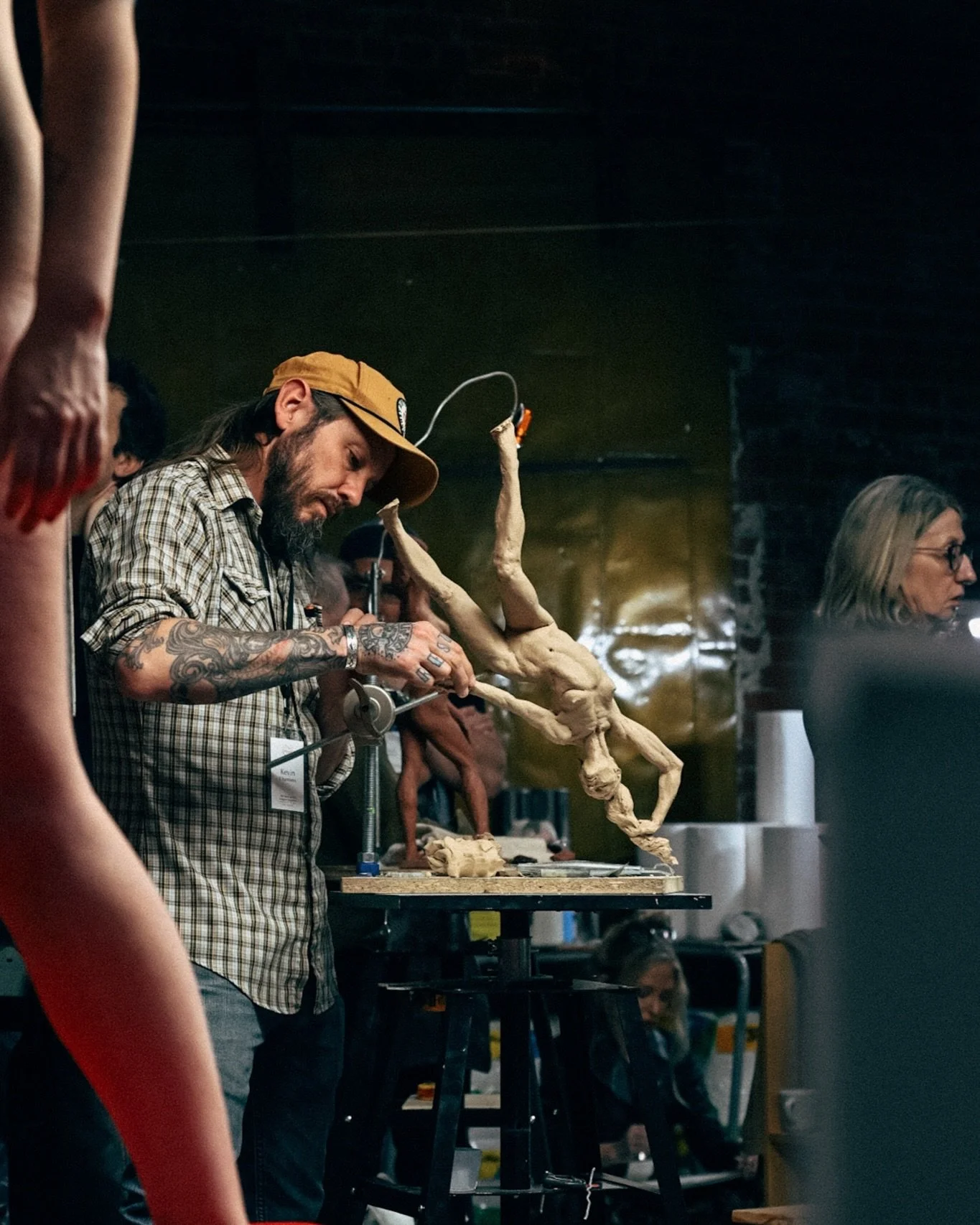 Atlanta-based sculptor Kevin Chambers, ladies and gents! This piece, created during the symposium, is a show stopper. Beautifully rendered &amp; featuring dynamo @anytamelady #sculpture #art #artcollector 📷 @jarjarredred