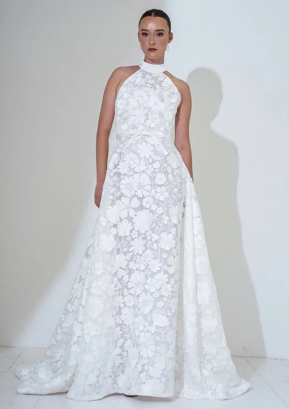 freda bennet avery front.webp