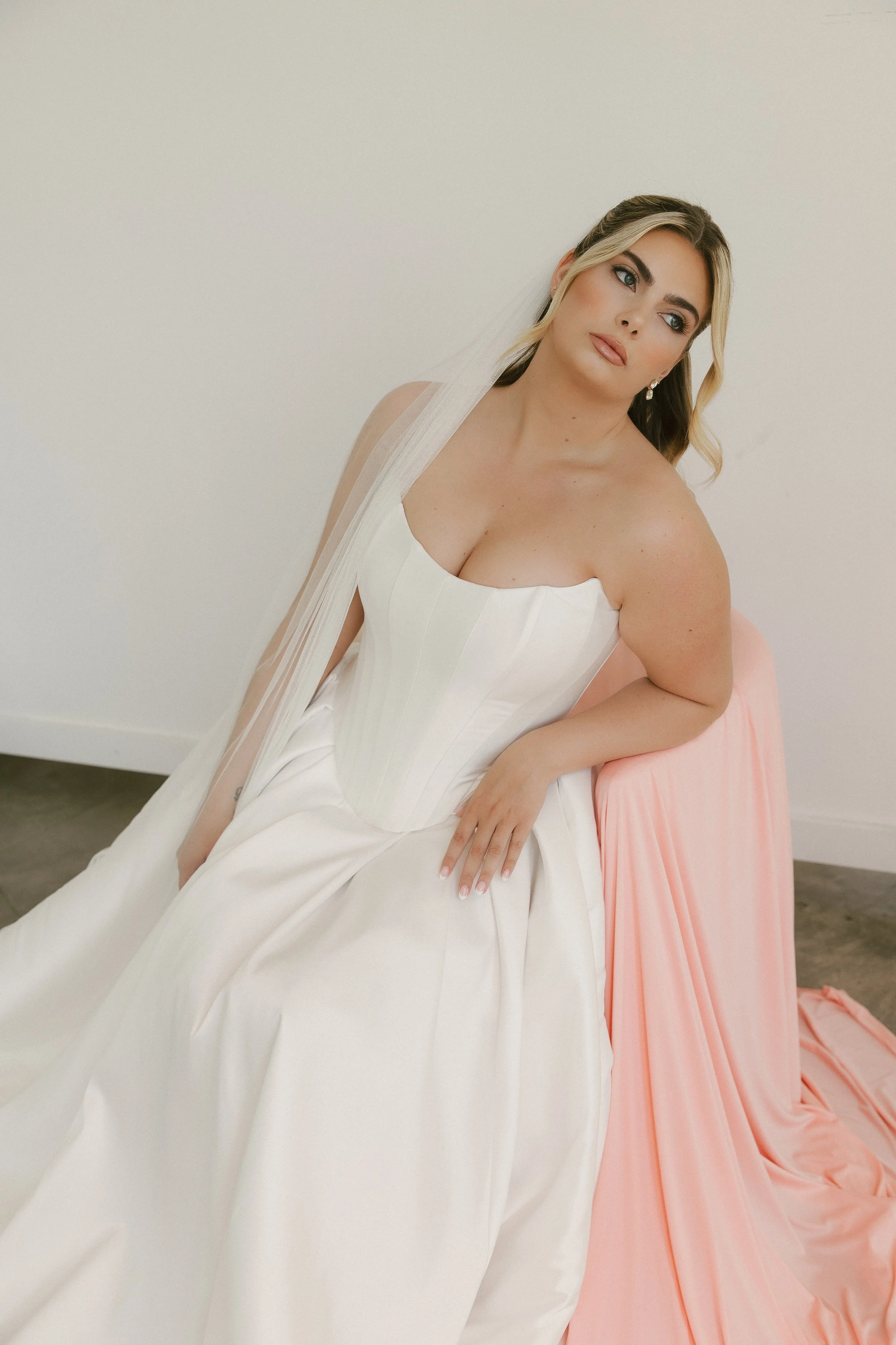 basque-waist-kansas-city-brides.jpg