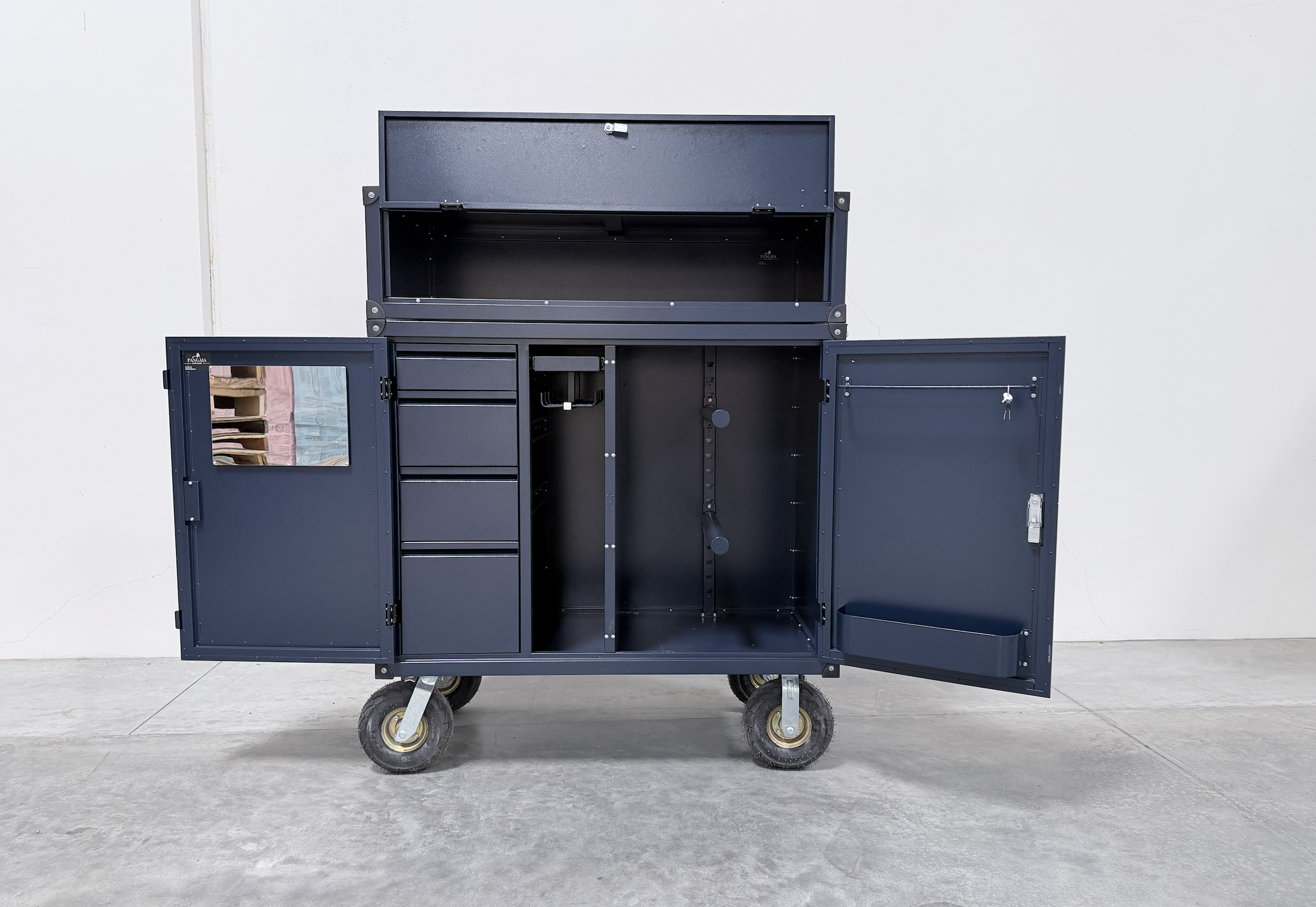 Metal Show Trunk