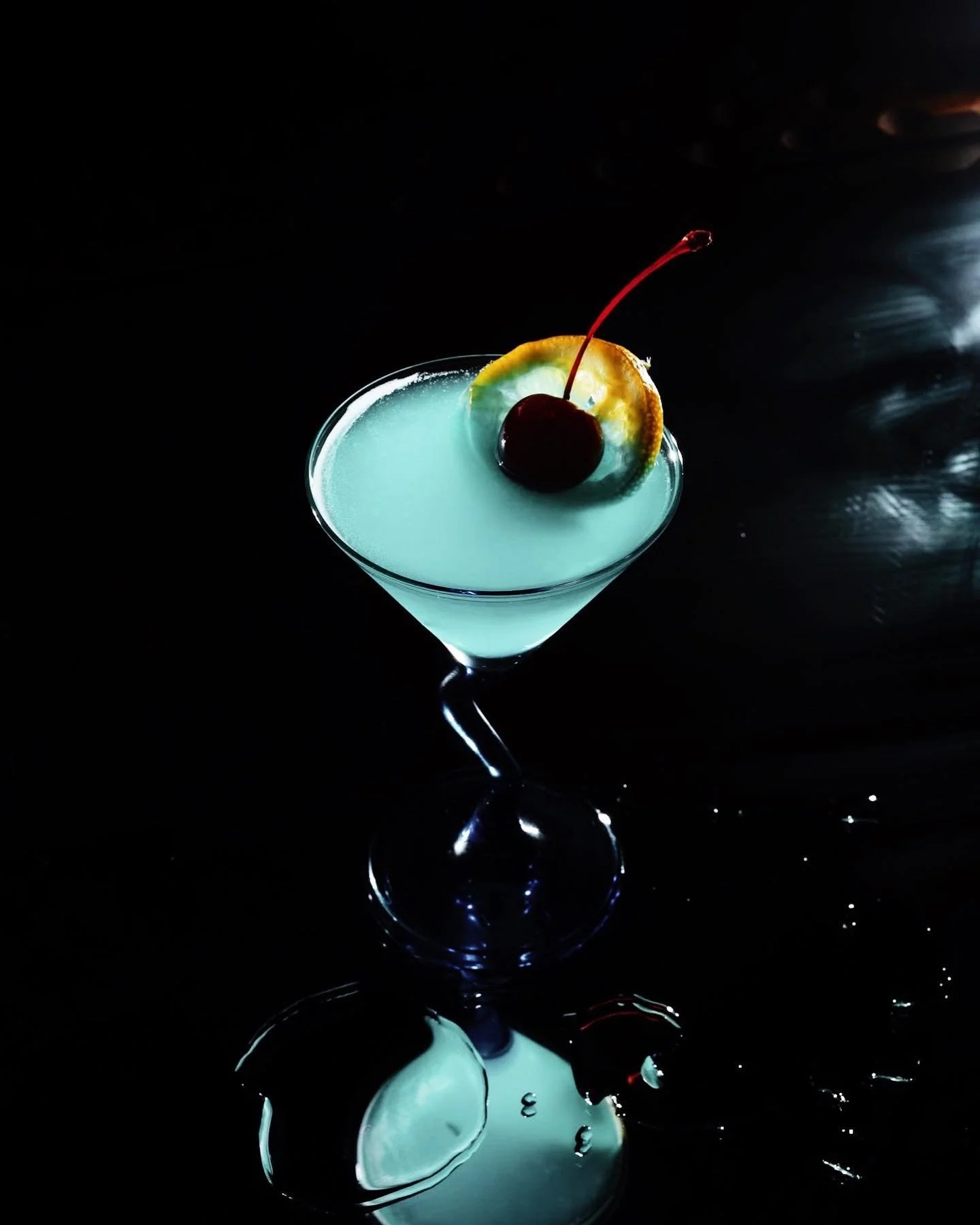 &lsquo;Pool Boy&rsquo;&hellip; the cougar&rsquo;s pick for @clubpalms 🐆

Available on Saturdays only.

Vodka, citrus, blue curacao, Prosecco, cherry