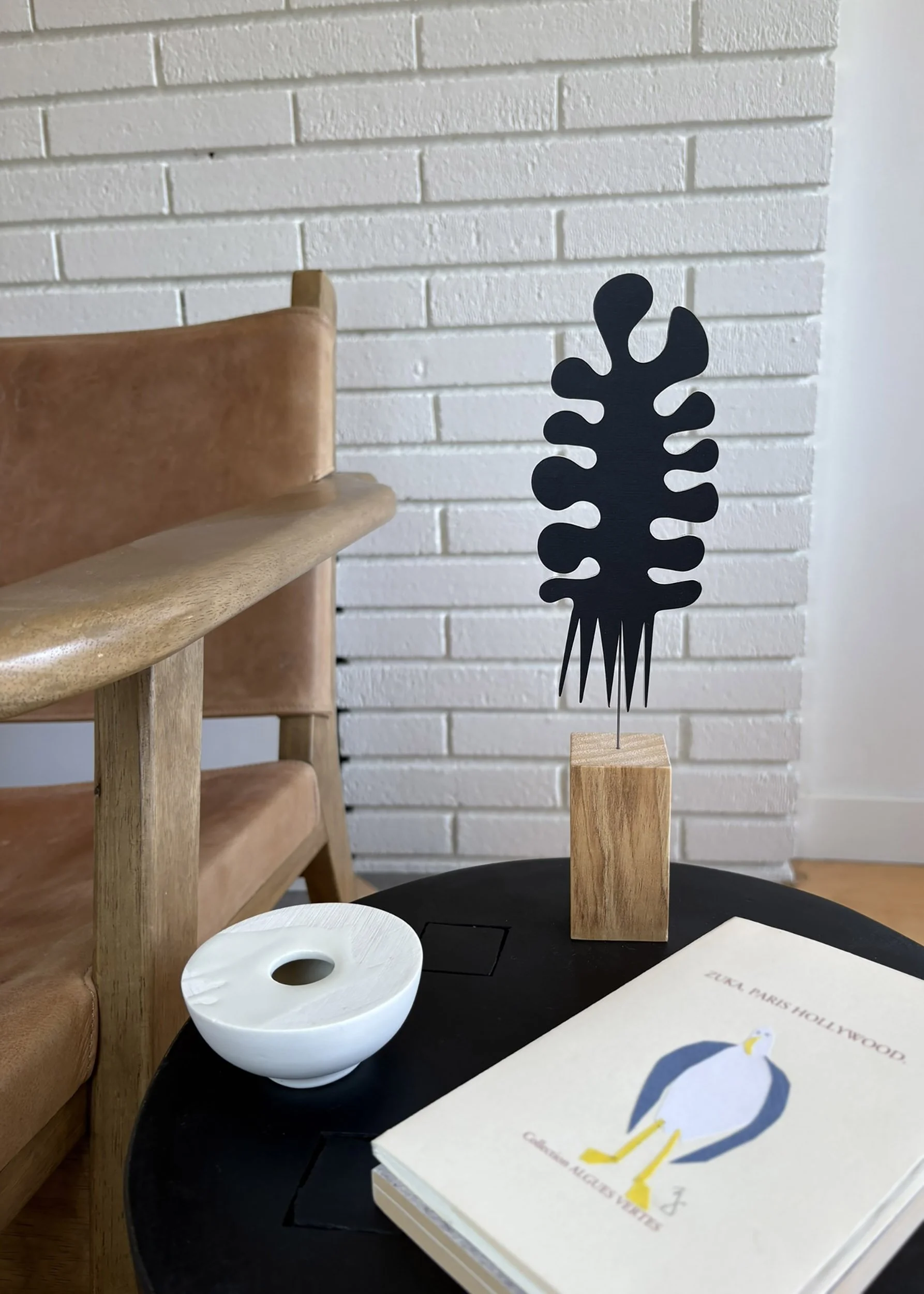 Flux 1 shape 1 med on table.jpg