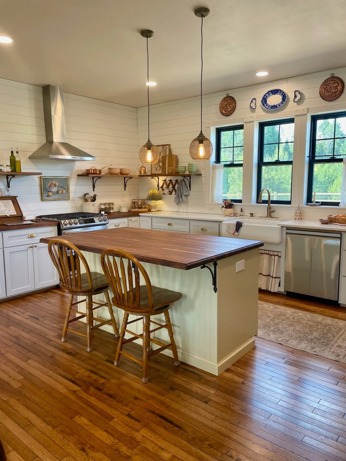 5144 Casberg Burroughs -Kitchen.jpg
