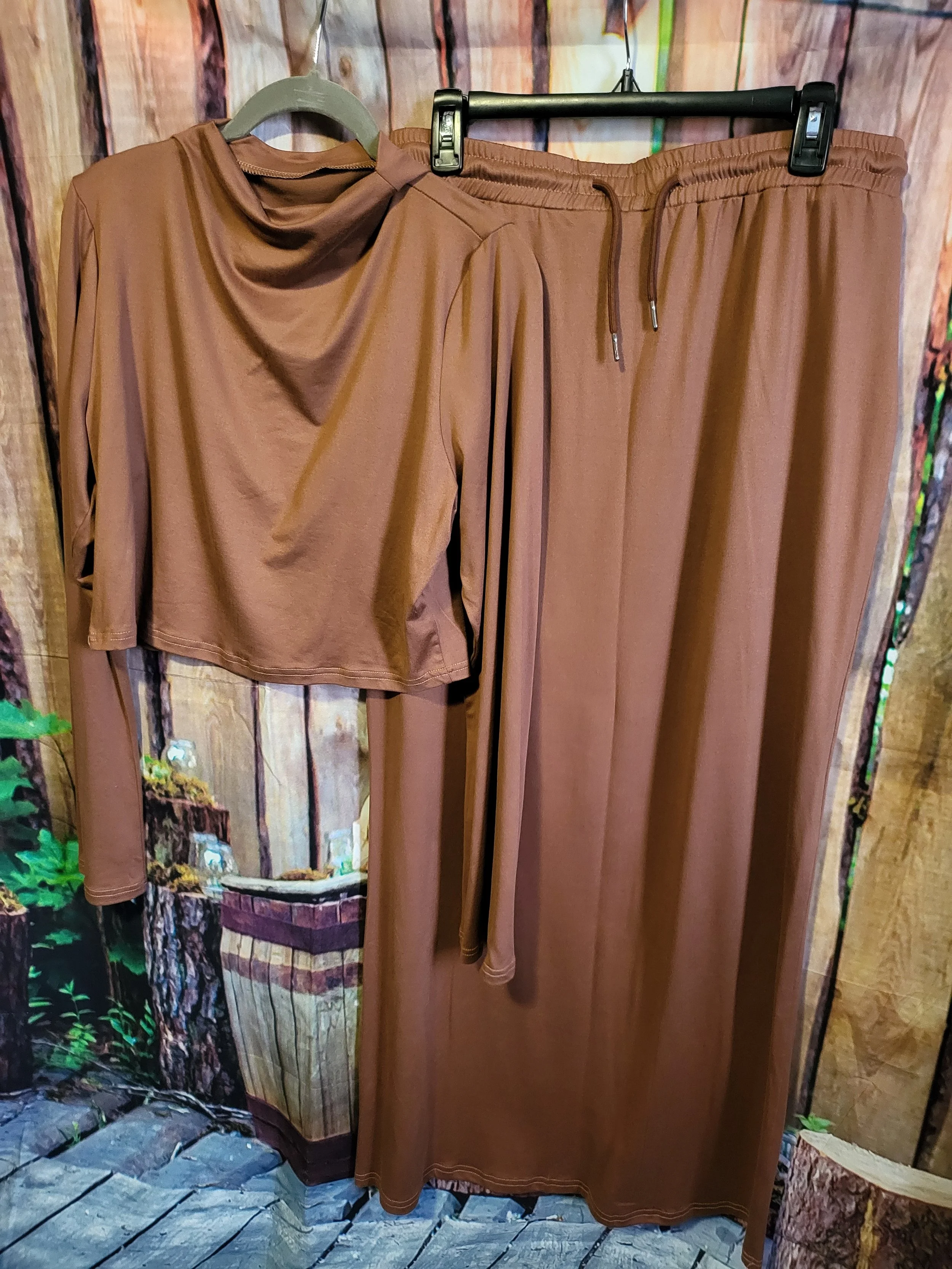 Brand New 2 Piece Skirt Set- XXL