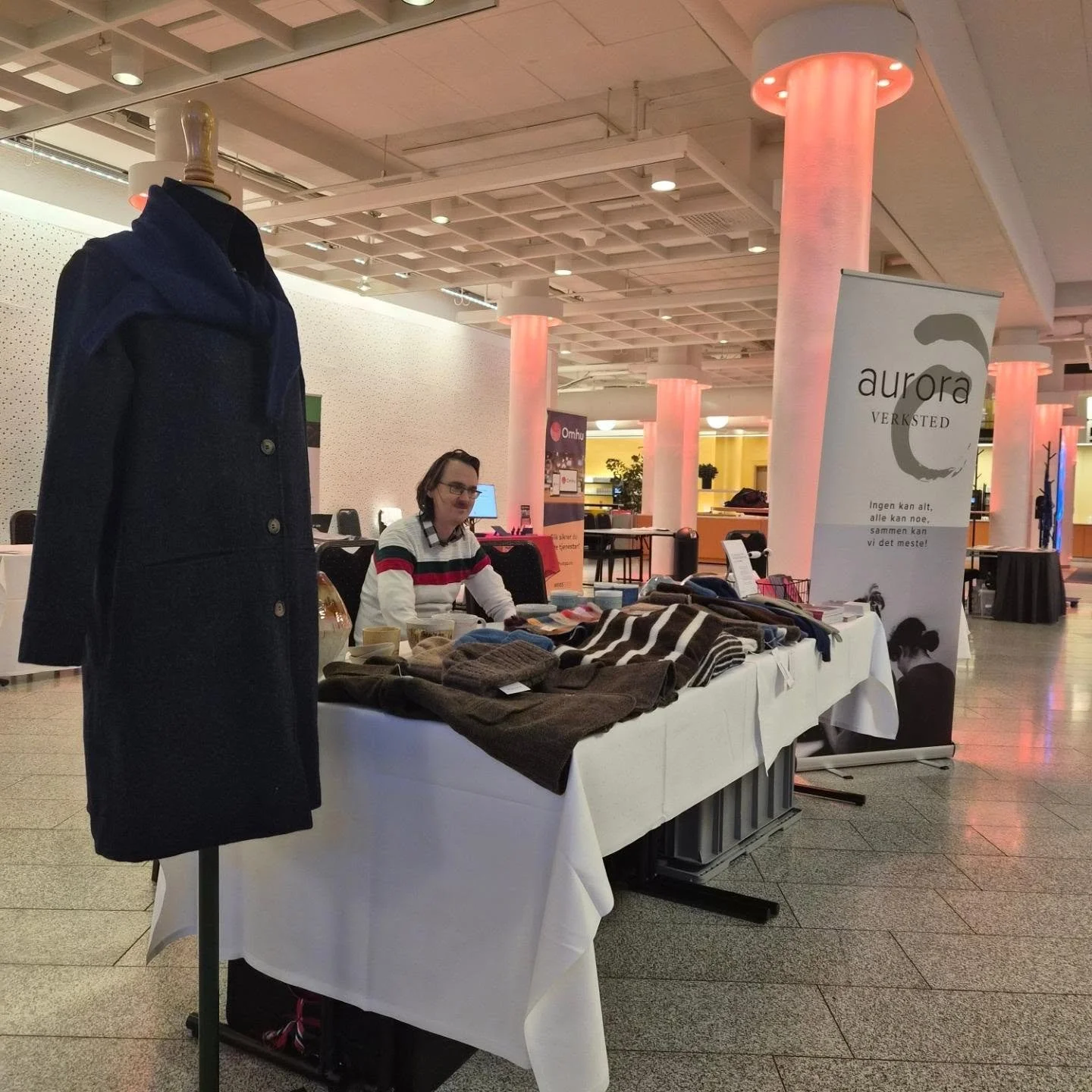 Gratulerer med 75 &aring;r, Stiftelsen SOR 🌻

I g&aring;r og i dag har vi hatt stand og deltatt p&aring; SORs jubileumskonferanse "Gode liv i krevende tider" 

I 75 &aring;r har SOR jobbet for bedre levek&aring;r og et mer inkluderende sam