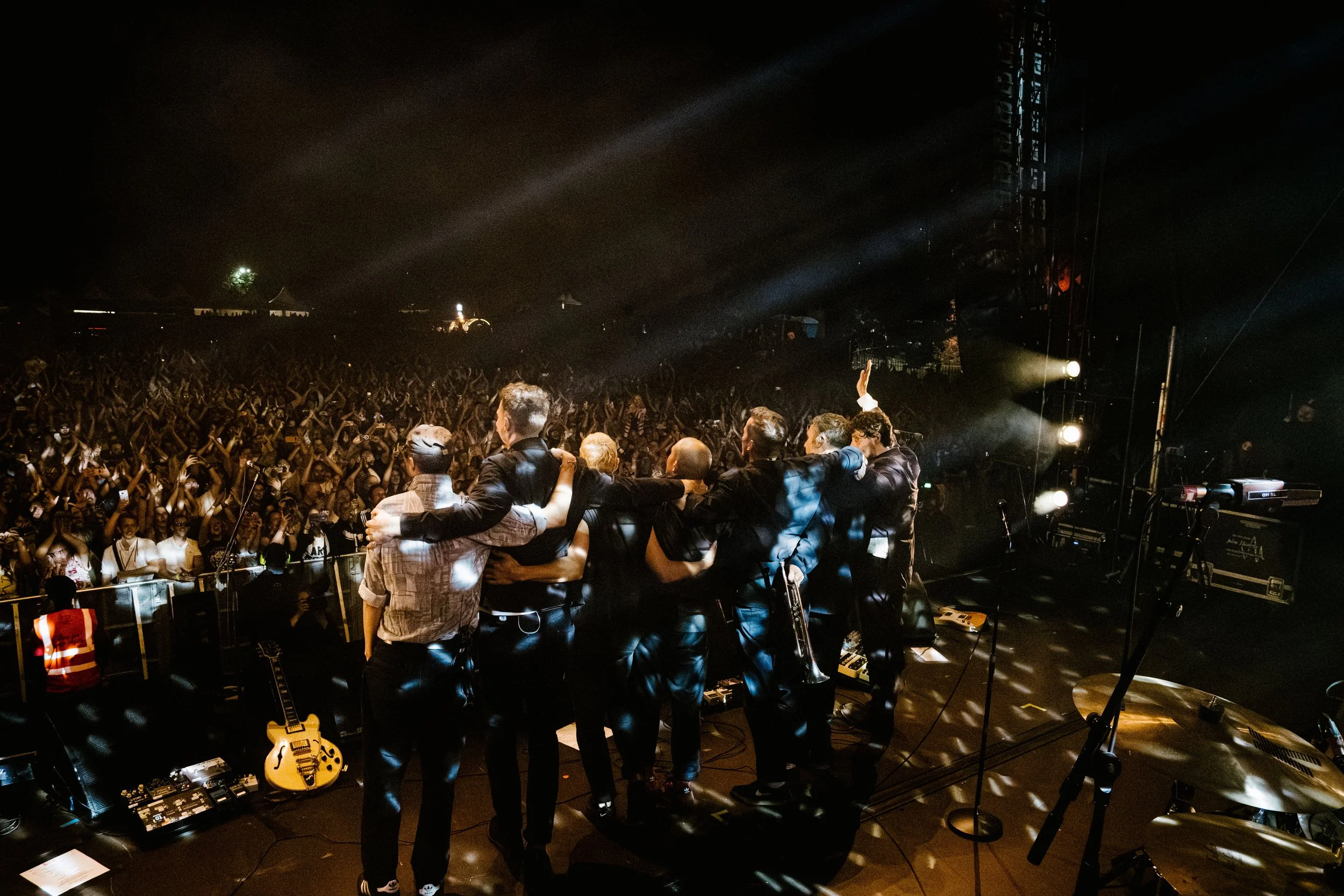 LIVE AT KIRKSTALL_THEMACCABEES_DEVONC 20.jpg