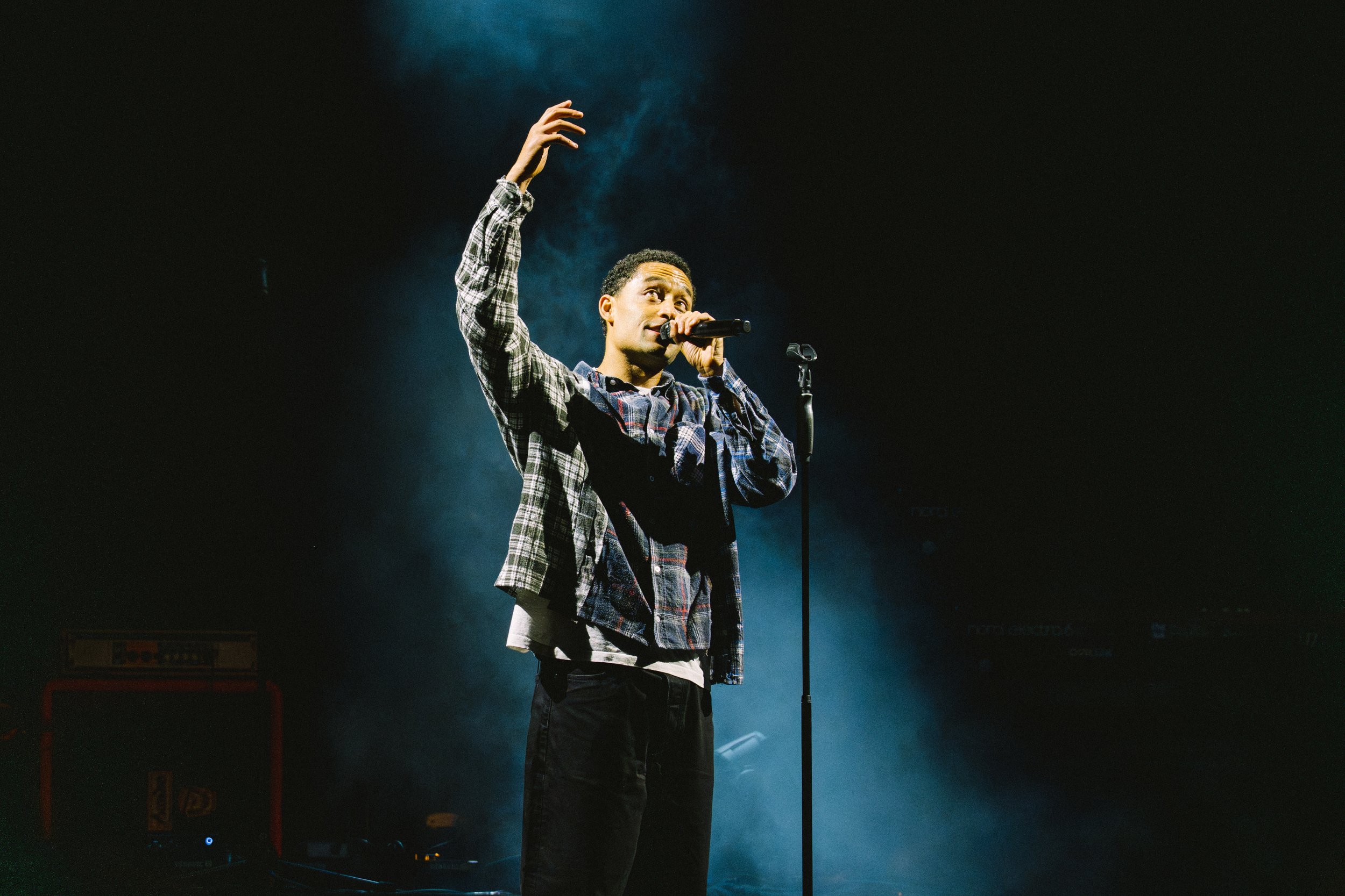LIVE AT KIRKSTALL_LOYLECARNER_DEVON C 22.jpg