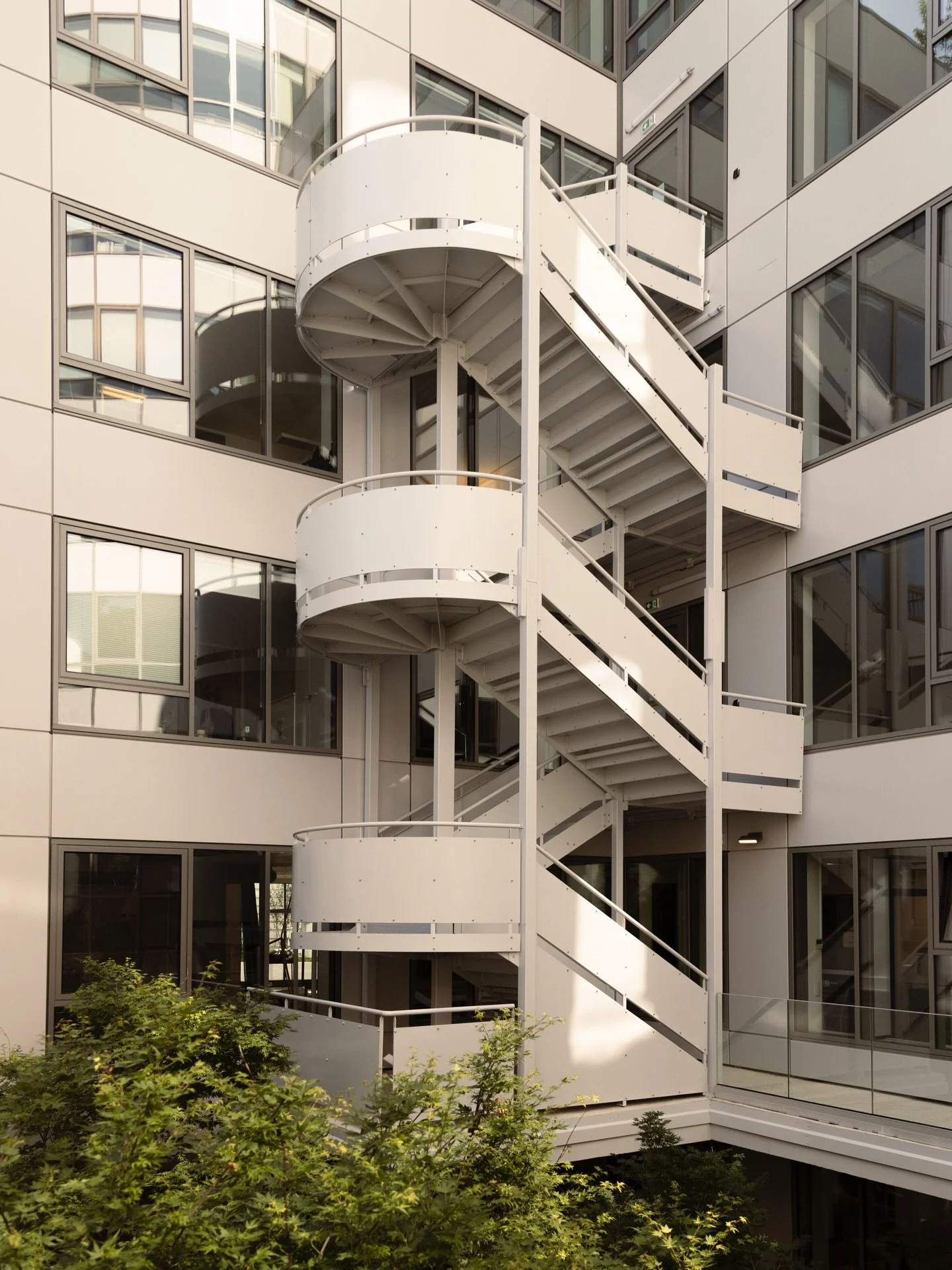 Stevenson &amp; Co developed Maestra&rsquo;s visual image, highlighting the architectural clarity and structural precision of their work.

#Maestra #Architecture #Architects  #ArchitecturalDetail #UrbanArchitecture #architecturalphotography