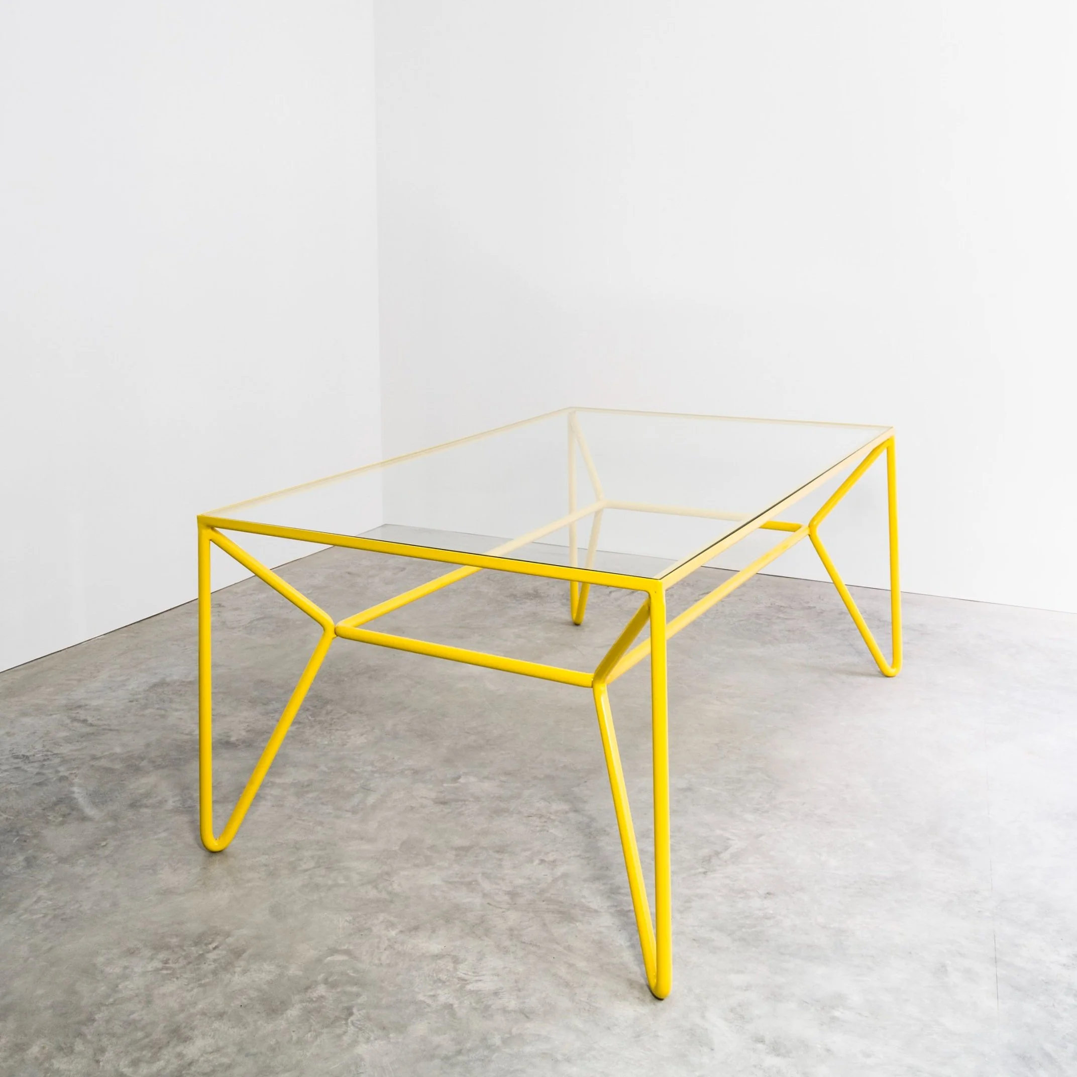 Mesa amarilla OKU_HAZLOestudio__14.jpg