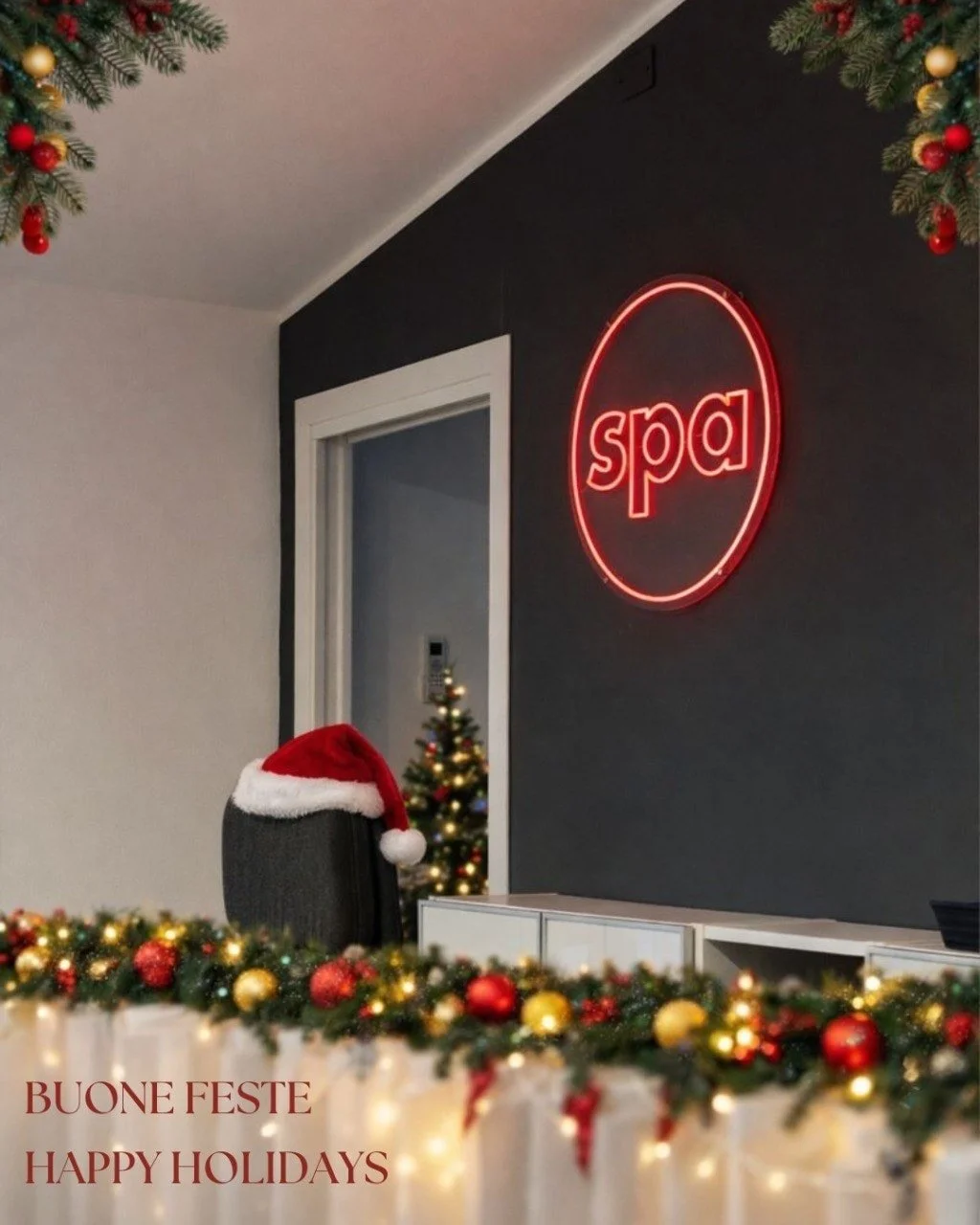 Tra un progetto e il prossimo, ci prendiamo un momento di pausa.
Buone feste.

----

Between one project and the next, we take a moment to pause.
Season&rsquo;s greetings.

 #BuoneFeste #annonuovo #Christmas #HappyNewYear #happyholidays #Natale #arch