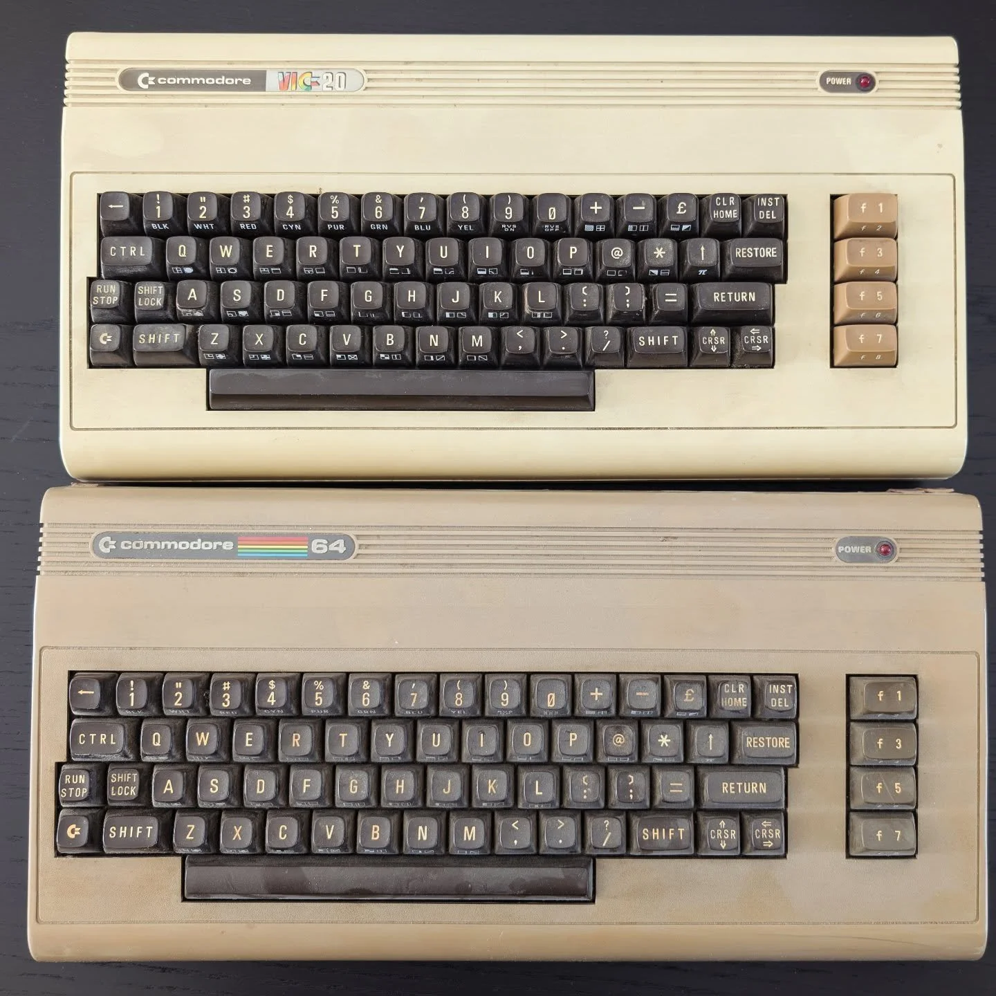 Dalla memoria in kilobyte del VIC20 e del Commodore 64 fino alla progettazione BIM con Autodesk Revit. La tecnologia evolve, gli strumenti cambiano, ma la creativit&agrave; resta la stessa.

----
From the kilobytes of the VIC20 and Commodore 64 to to