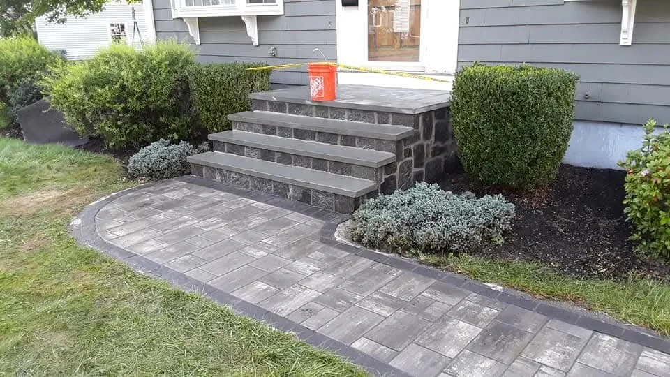 Rockhound Masonry - Stone Walkways and Stairs.jpg