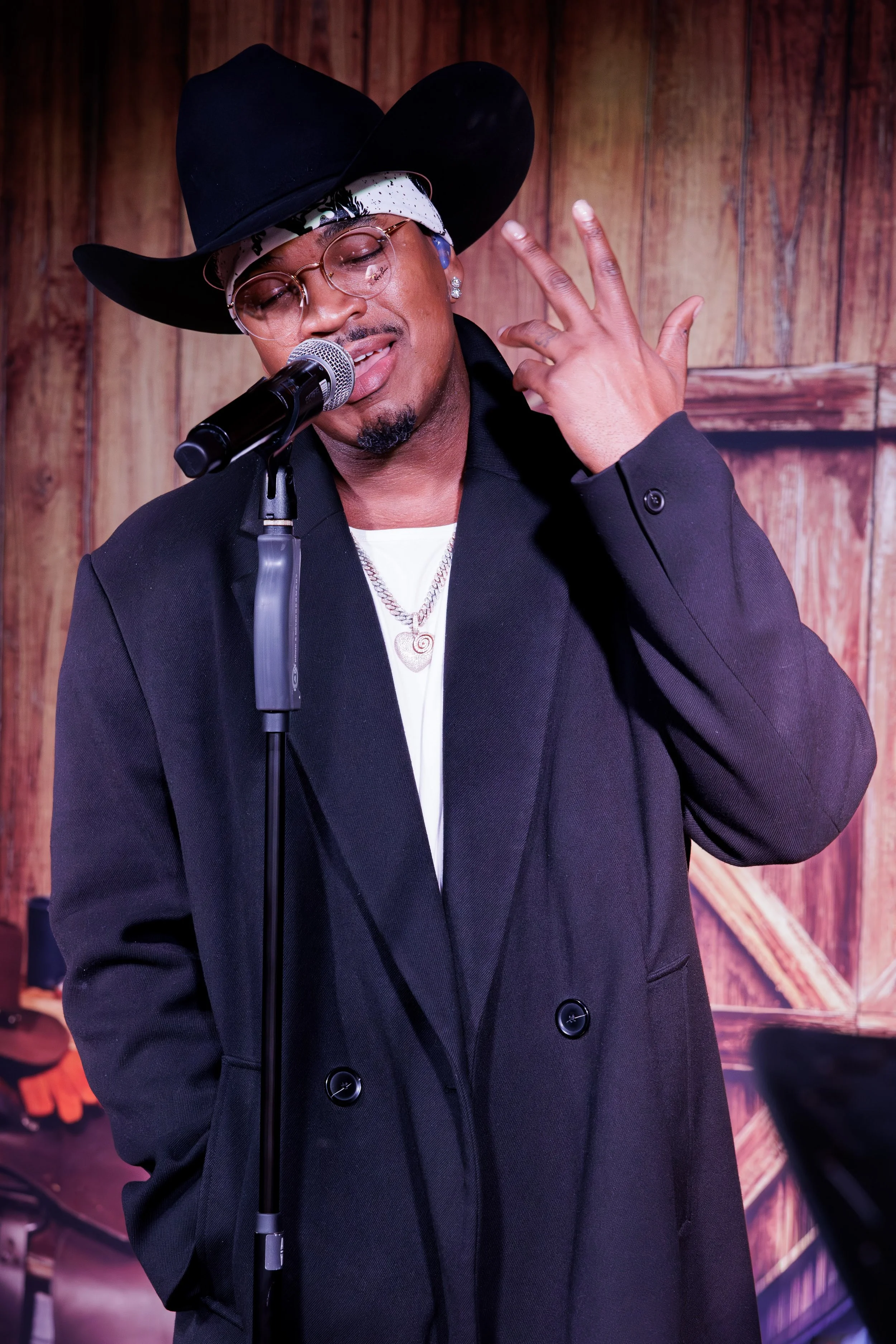 SH - Ne-Yo - Miftin Al-Hadithi (2).jpg