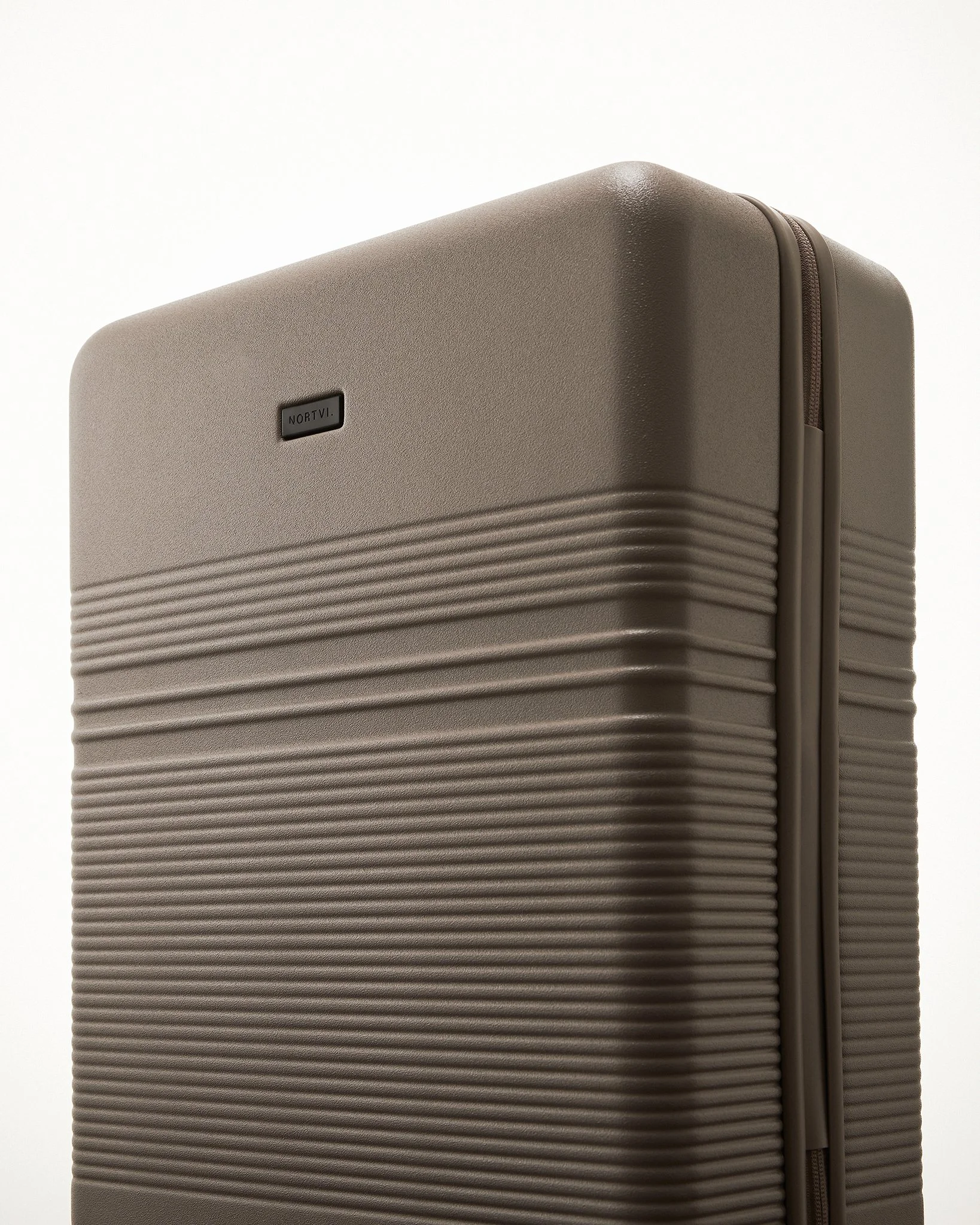 ESSENTIAL36890.jpg