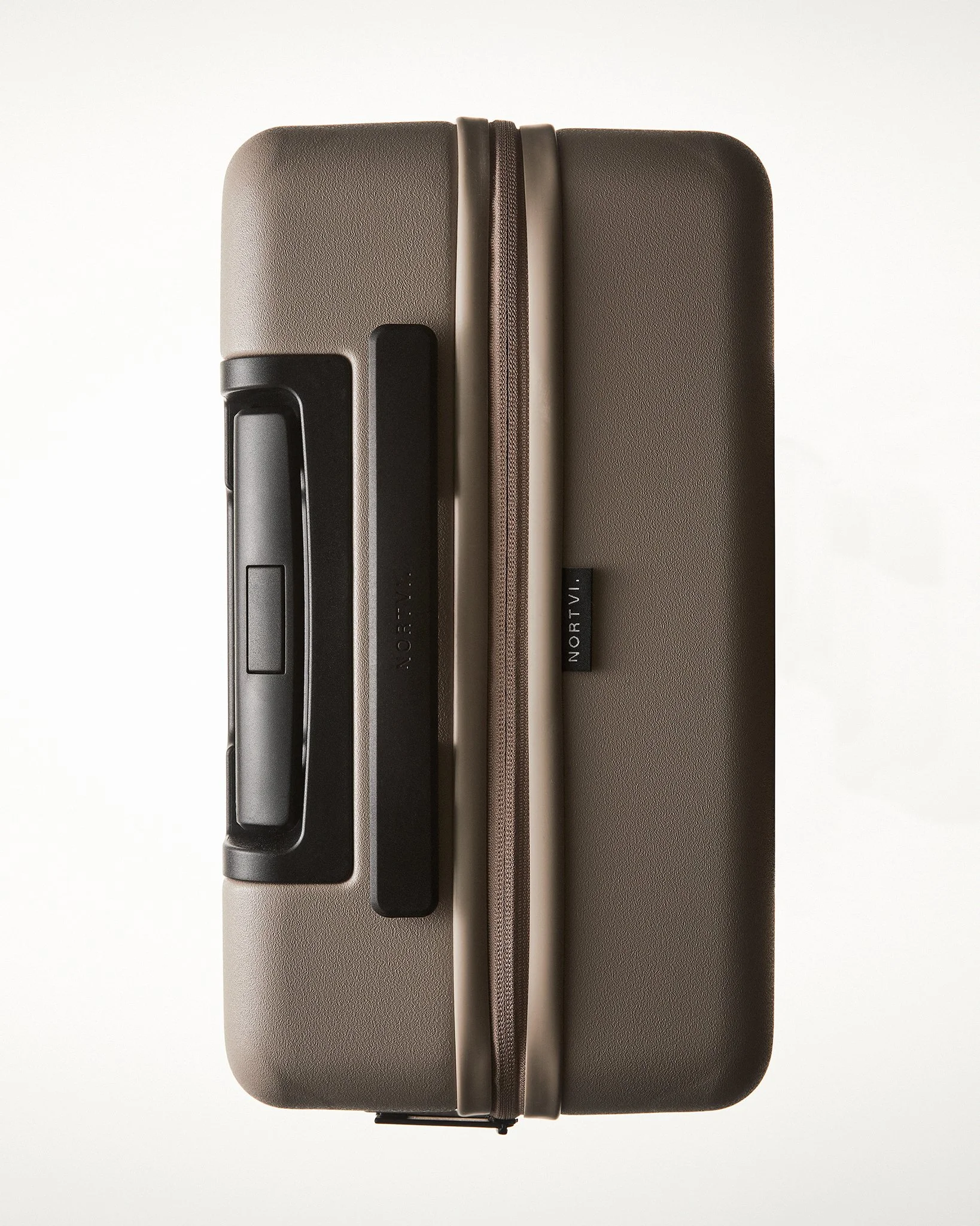 ESSENTIAL36905.jpg