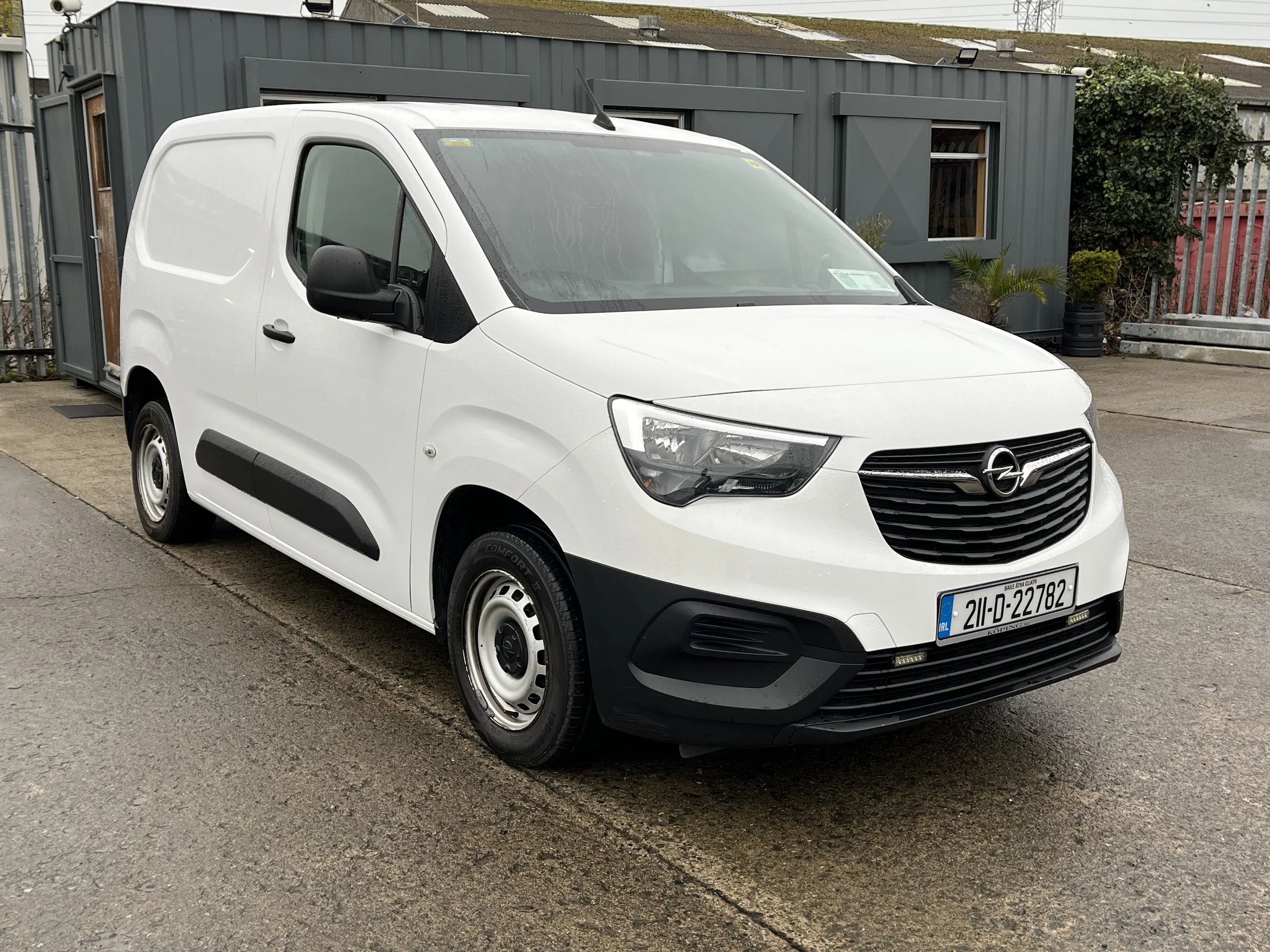2021 OPEL COMBO 3 SEAT 142KM   SOLD