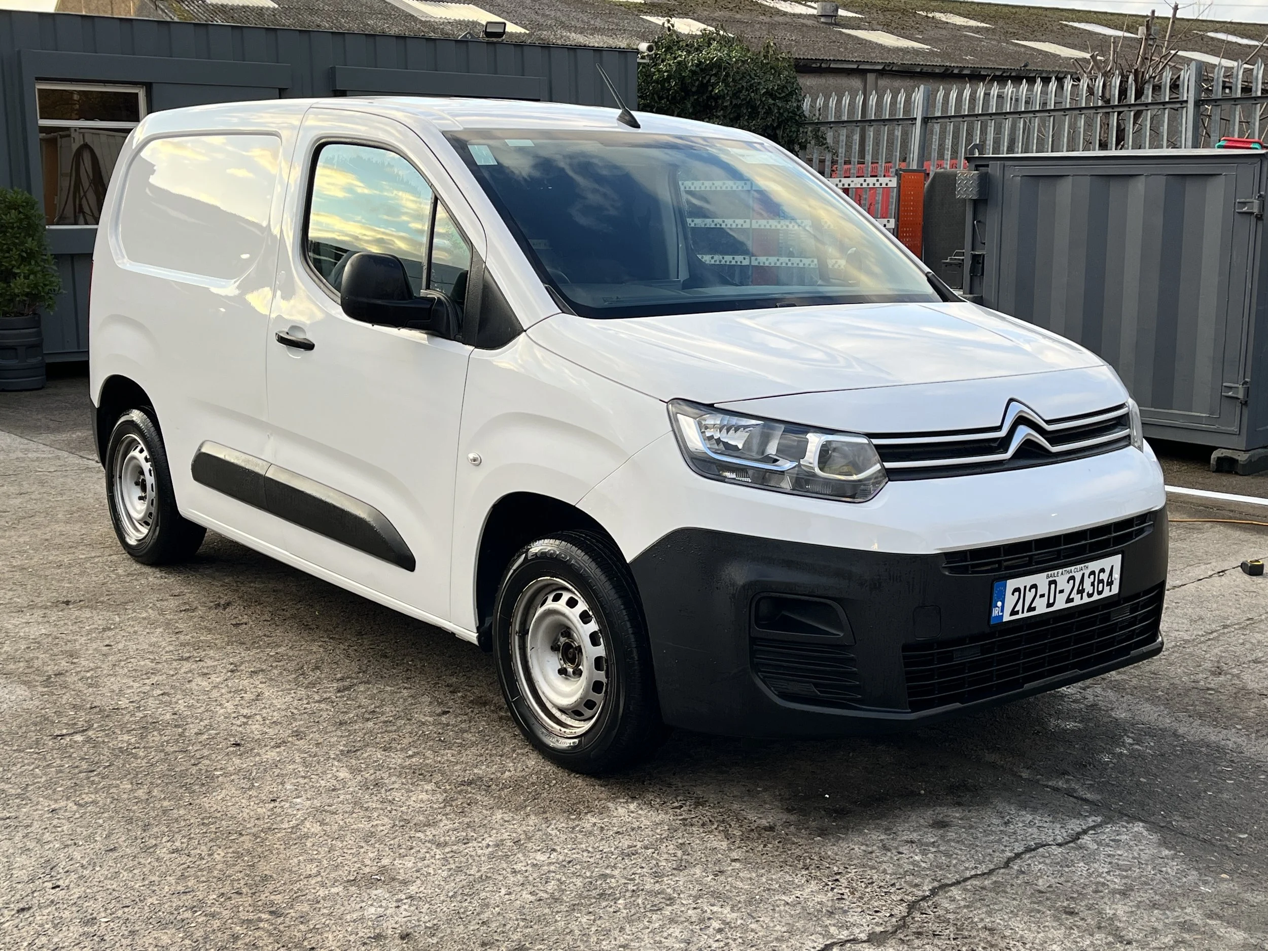 2021 CITROEN BERLINGO 3 SEAT 124KM SOLD