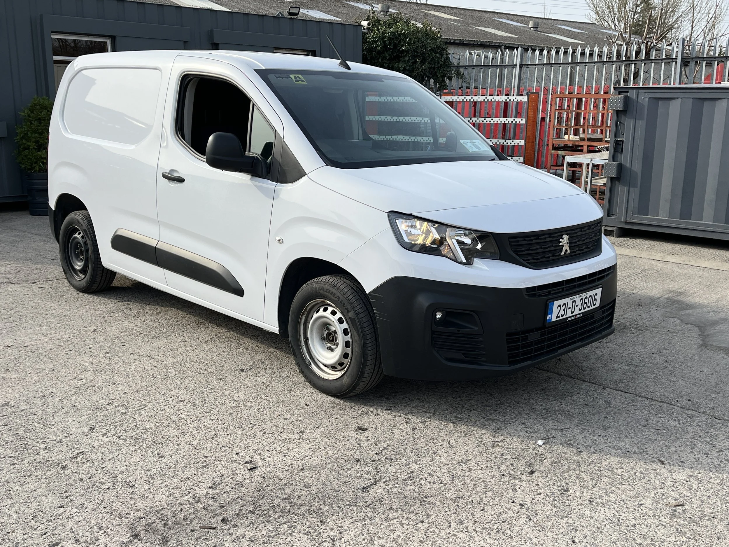 2023 PEUGEOT PARTNER ACTIVE PLUS 100bhp 127KM      €12800