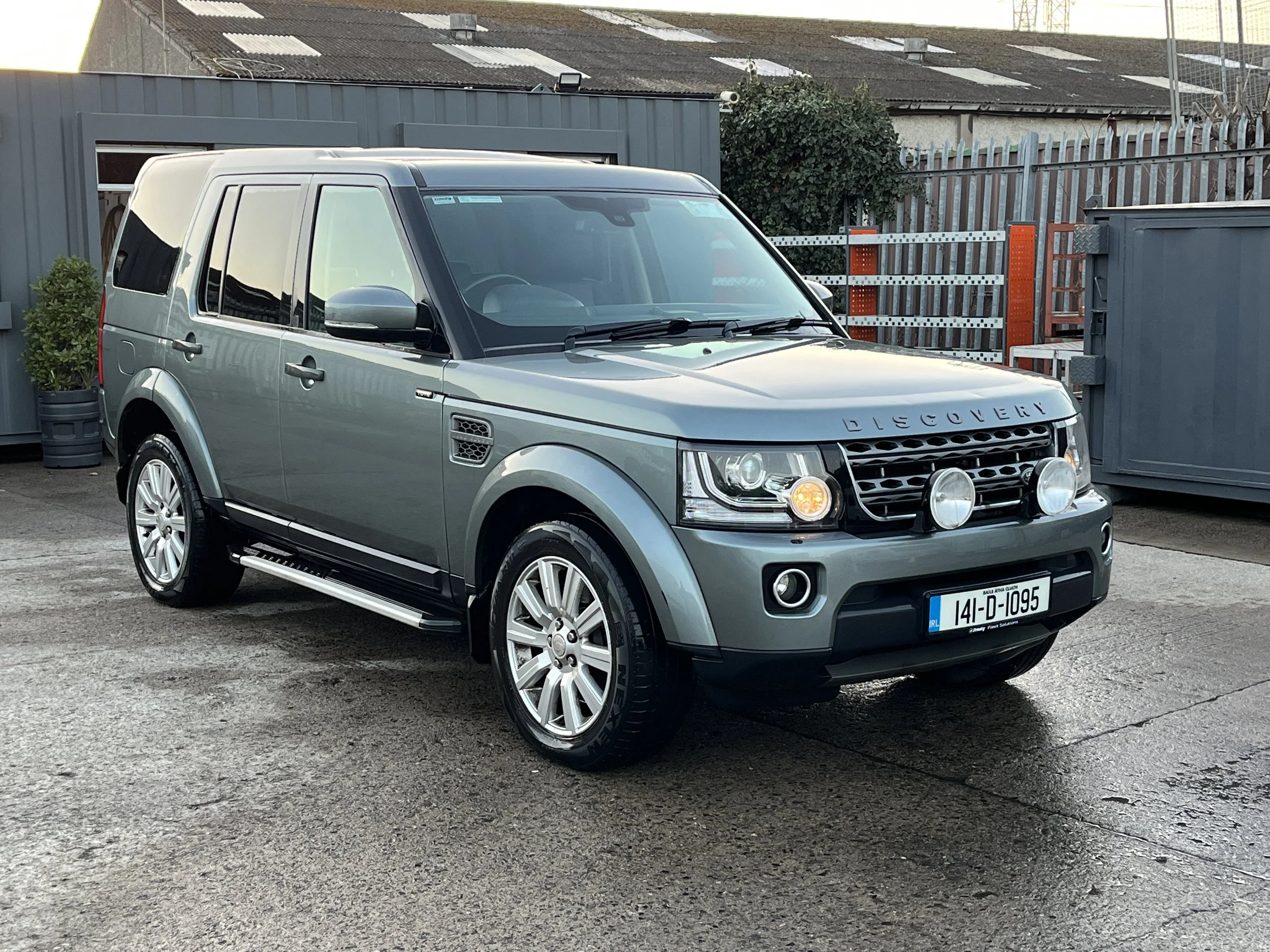 2014 landrover discovery 3.0 v6 crew cab 299km SOLD