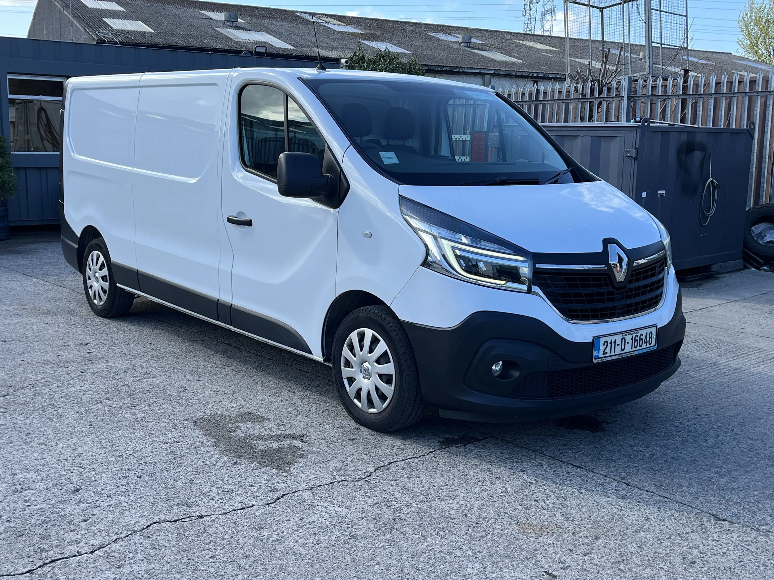 2021 RENAULT TRAFIC 2.0DCi lwb 270km sold